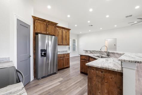 903 W Cardinal Street Ector TX 75439