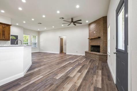 903 W Cardinal Street Ector TX 75439