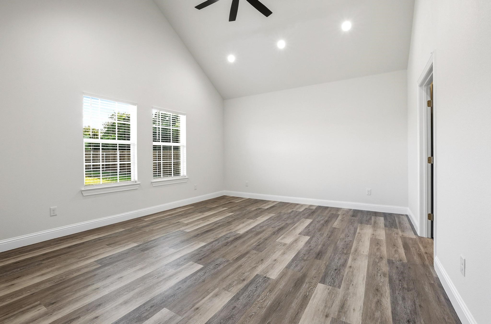 903 W Cardinal Street Ector TX 75439
