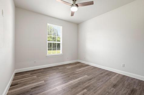 903 W Cardinal Street Ector TX 75439