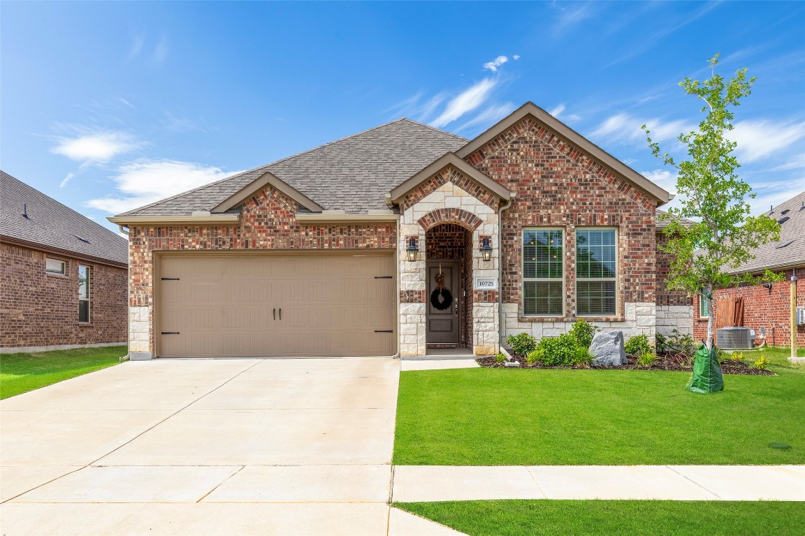 10725 Klondike Lane Aubrey TX 76227