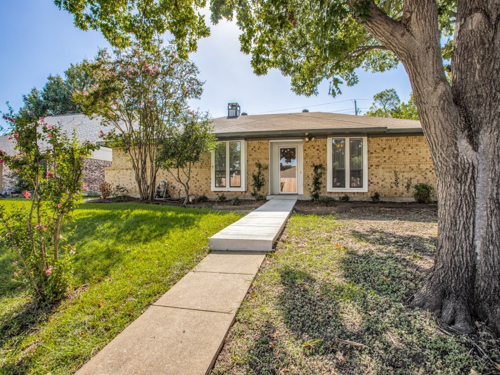 810 Reno Street Lewisville TX 75077