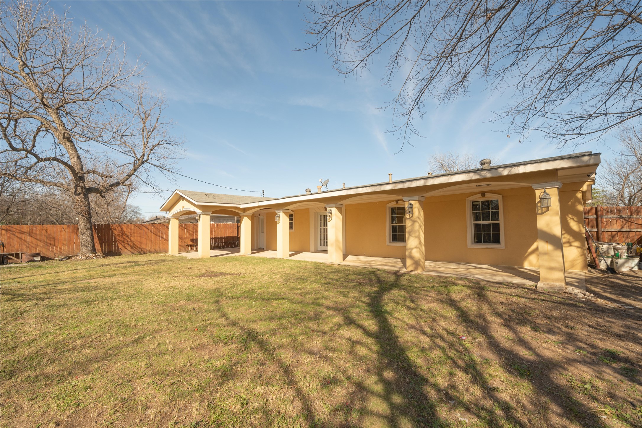 913 Russell Road Everman TX 76140