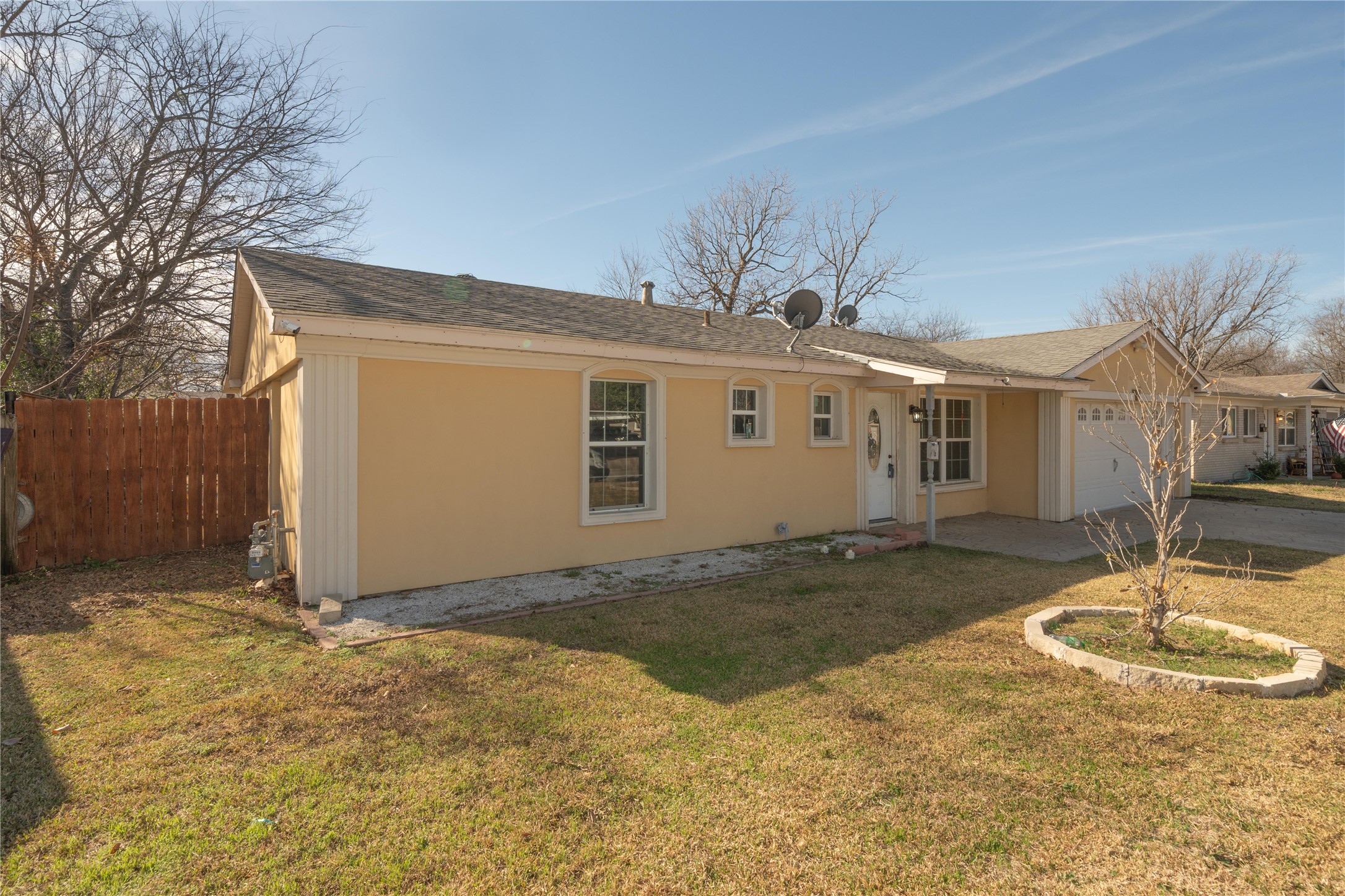 913 Russell Road Everman TX 76140