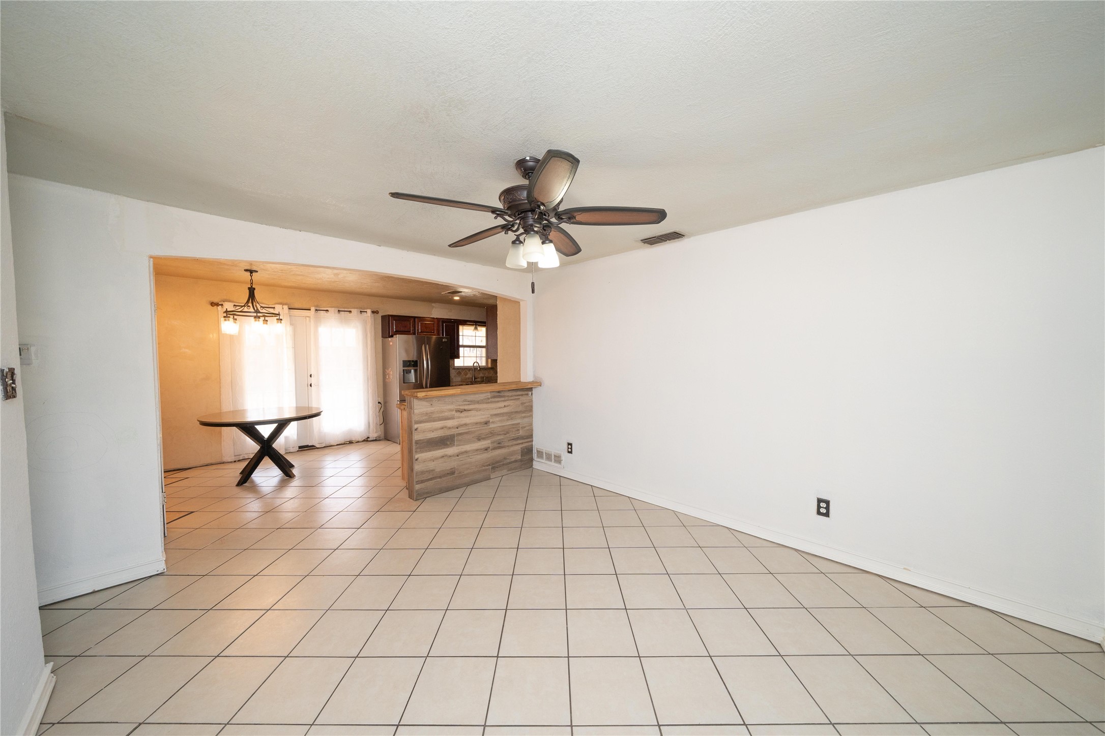 913 Russell Road Everman TX 76140