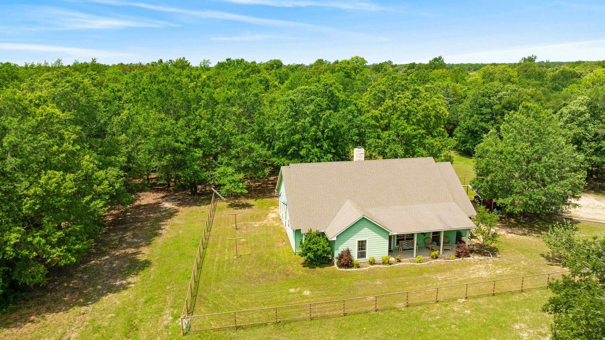 690 County Road 15560 Paris TX 75462