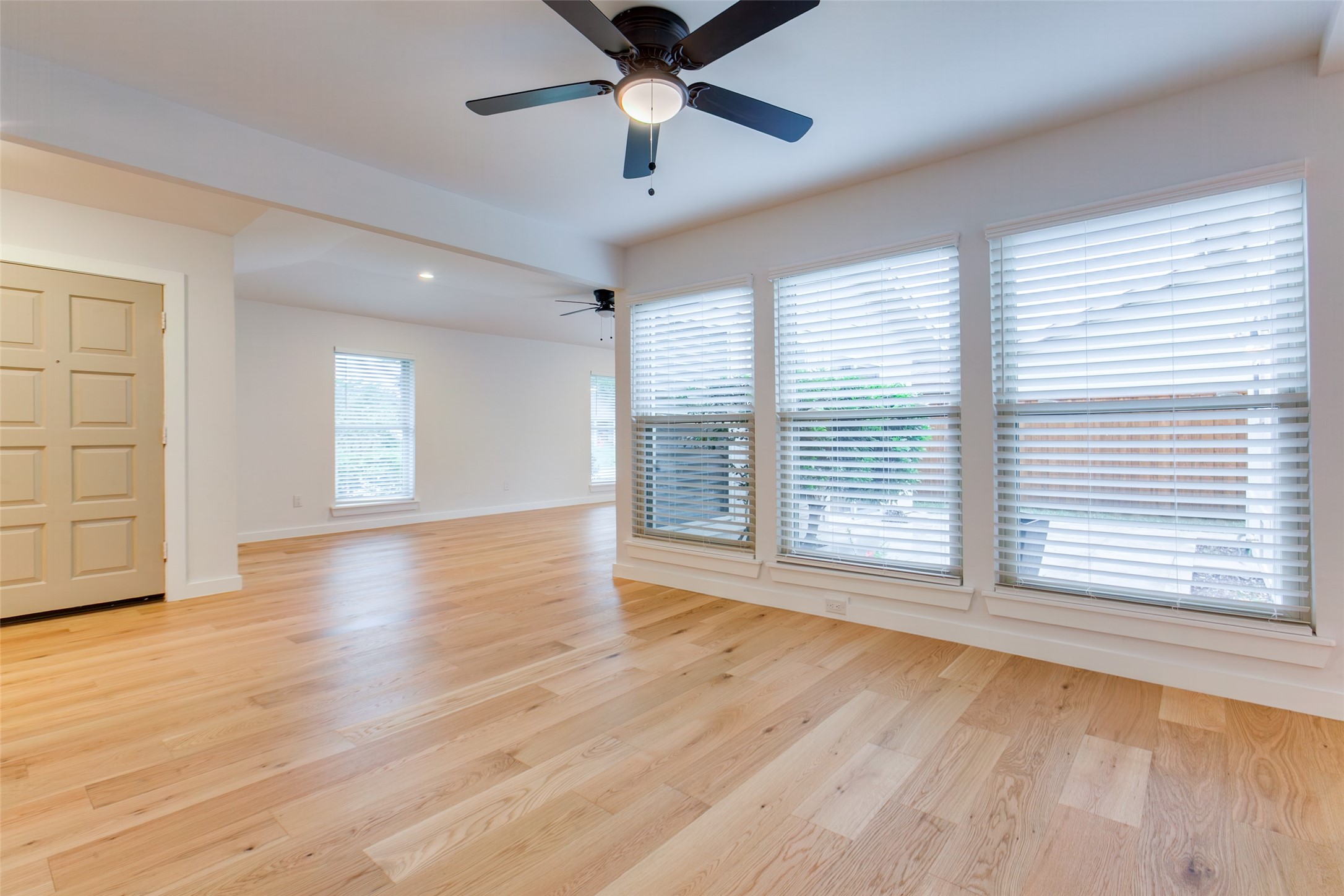 5014 Roundtable Lane Garland TX 75044