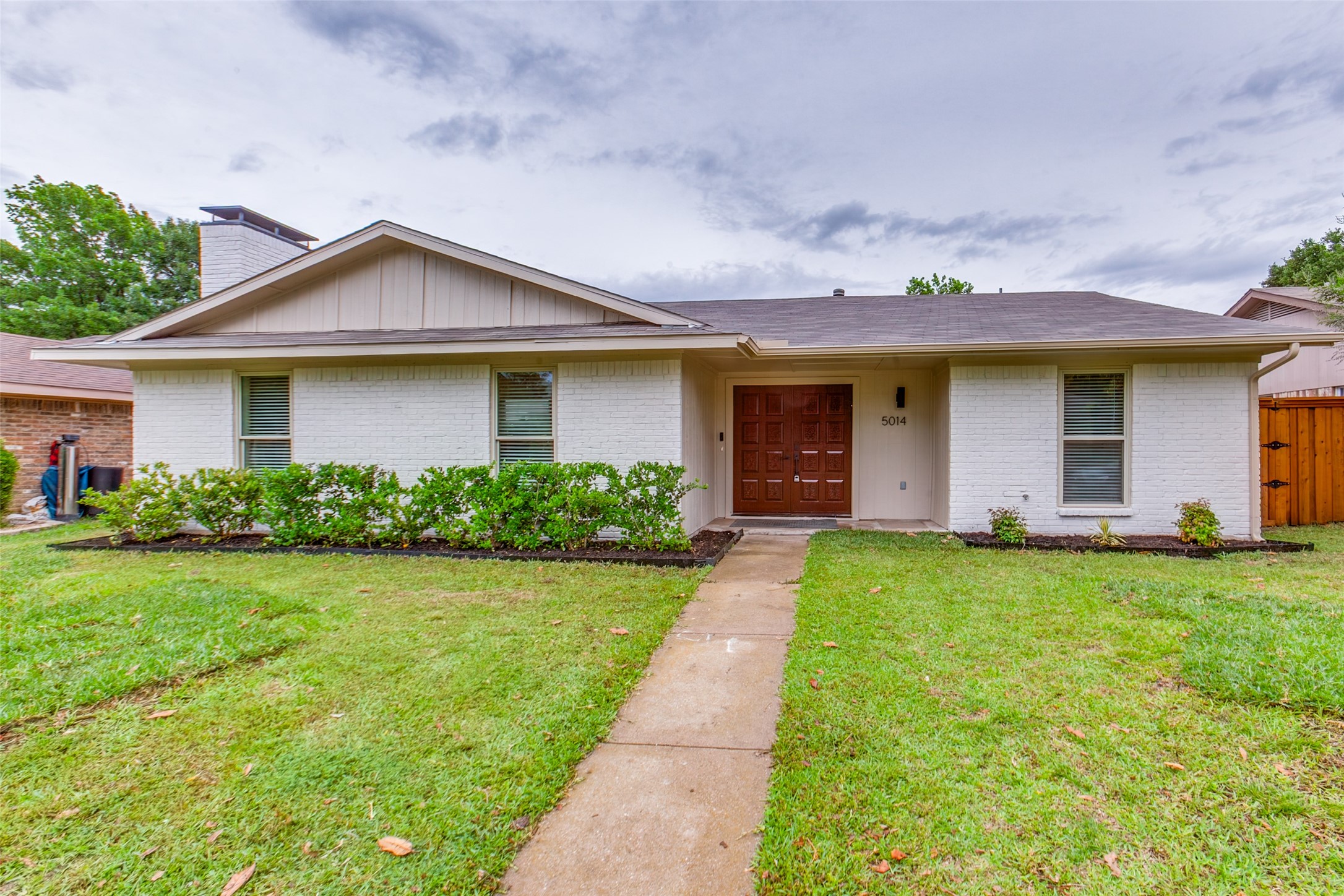 5014 Roundtable Lane Garland TX 75044