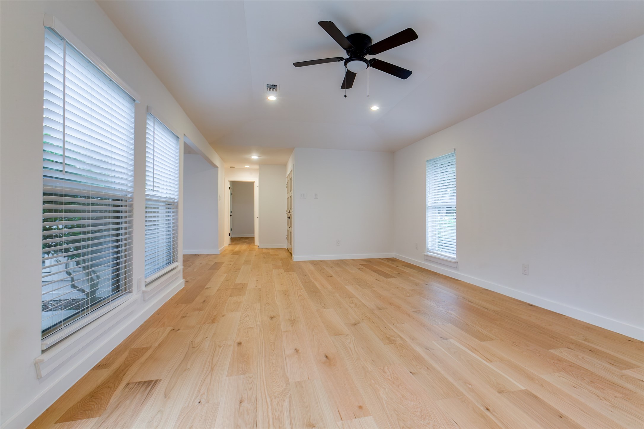5014 Roundtable Lane Garland TX 75044