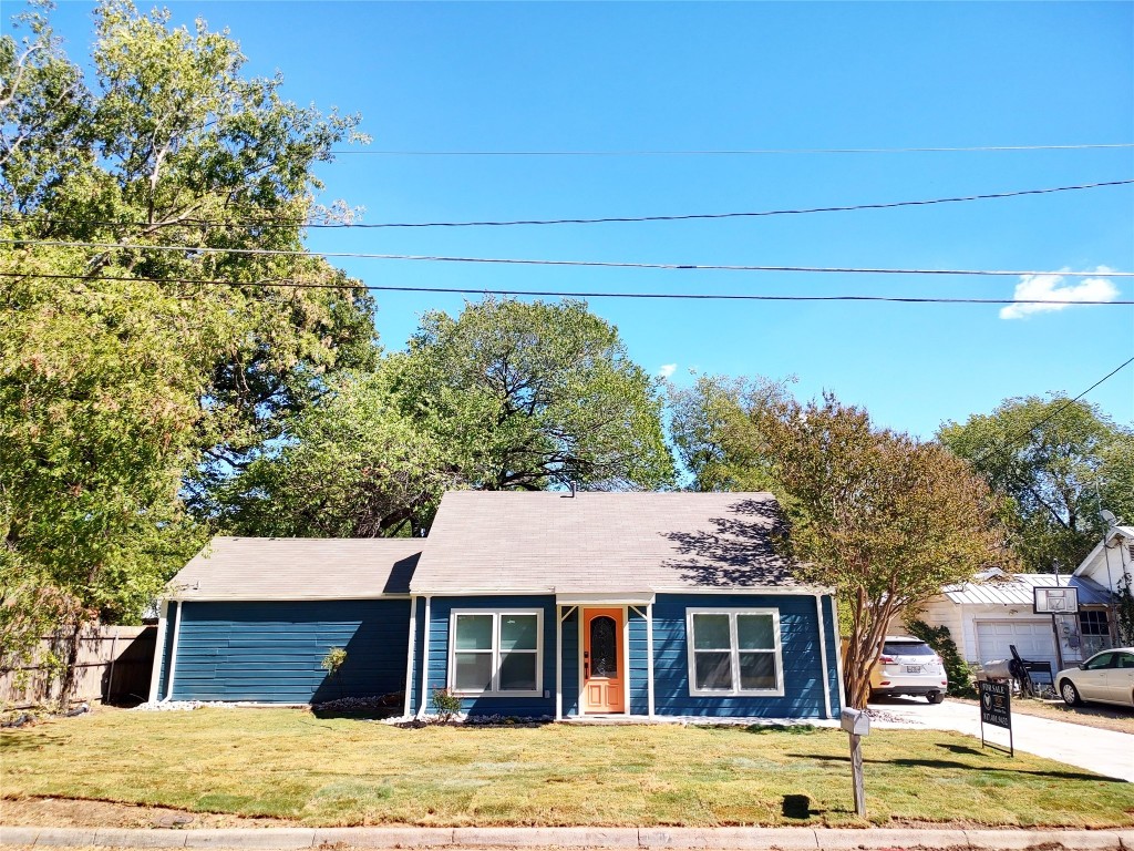 1007 S Waco Street Weatherford TX 76086