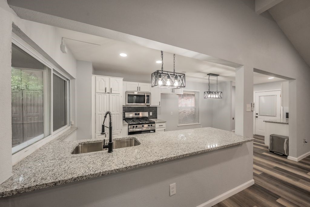 1108 Georgetown Street Arlington TX 76015