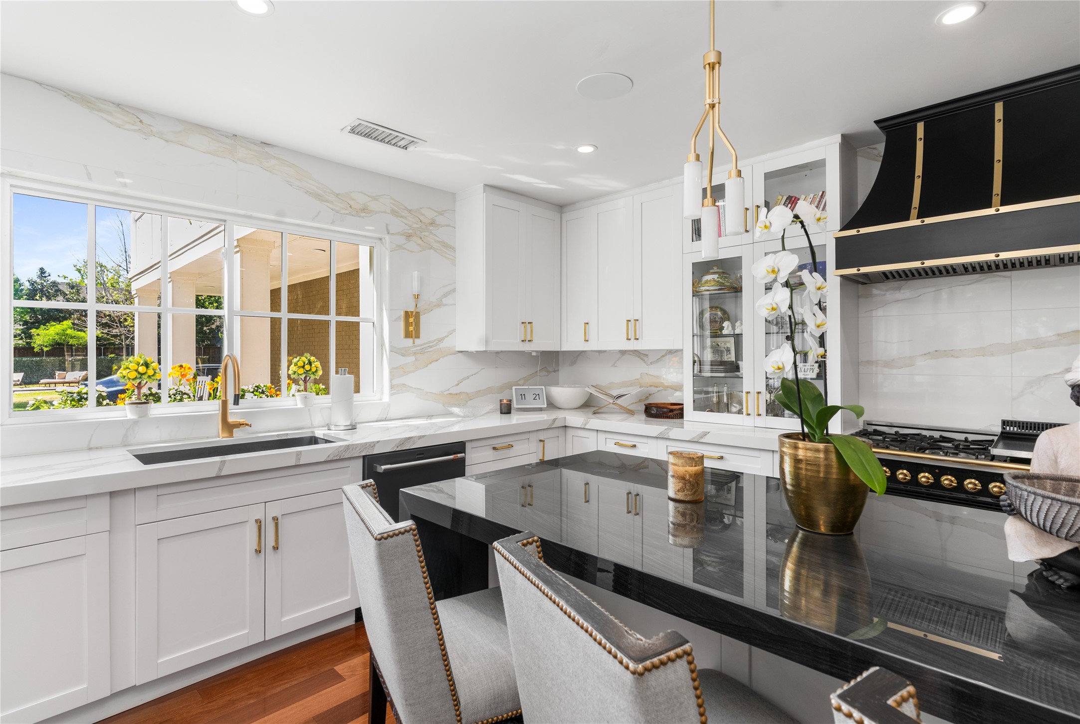 4522 Walnut Hill Lane Dallas TX 75229