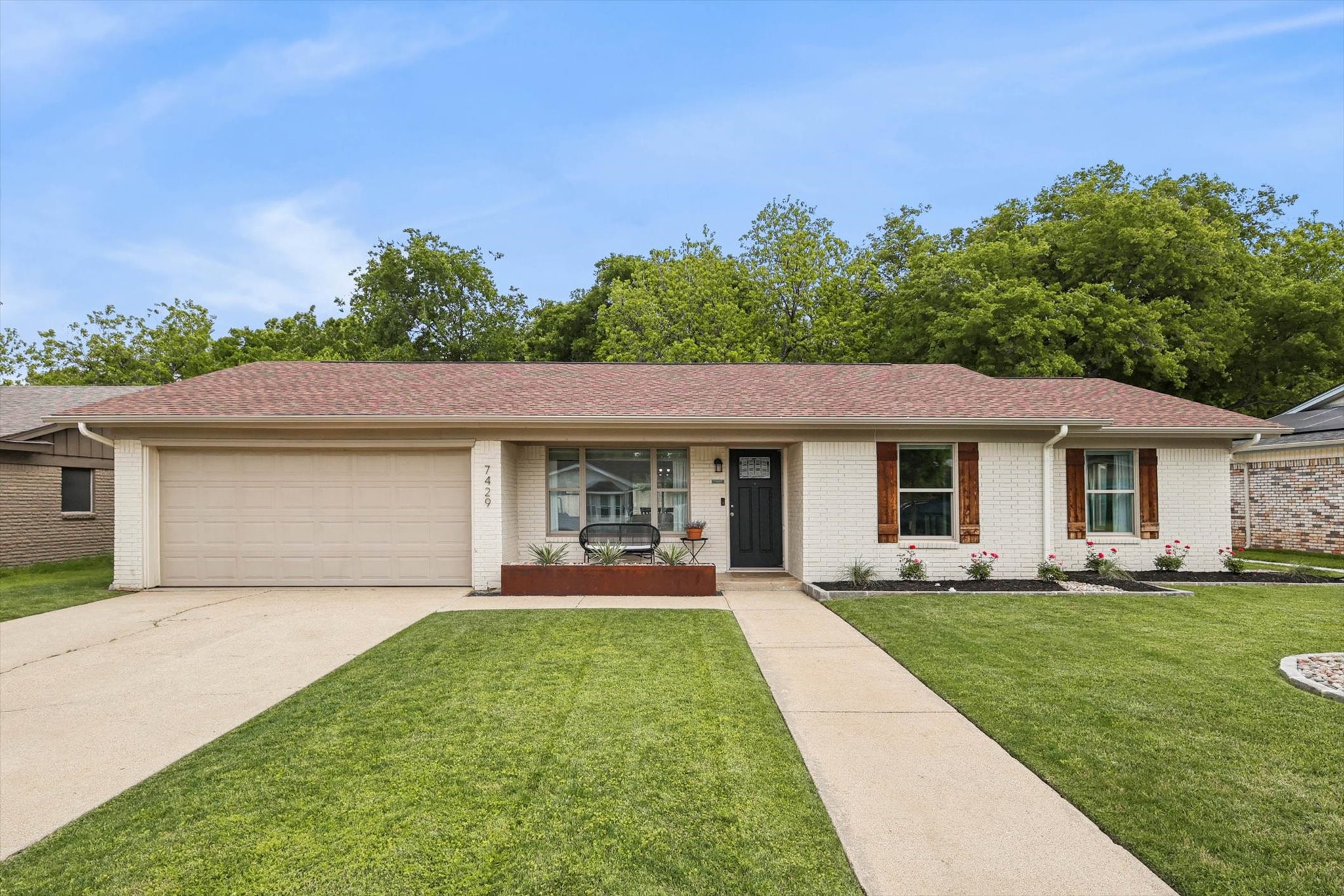 7429 S College Circle North Richland Hills TX 76180
