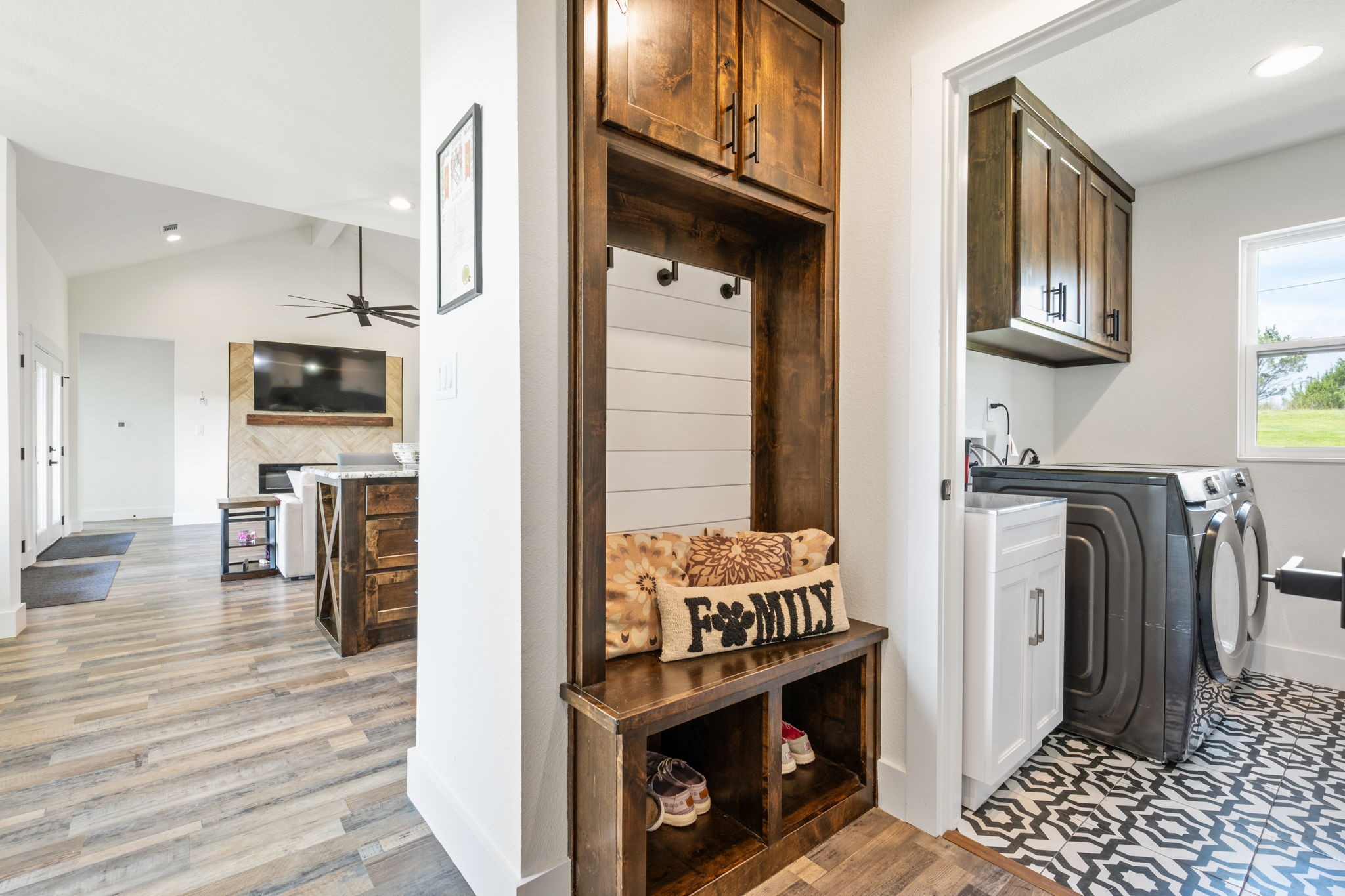 5675 Compass Way Bluff Dale TX 76433