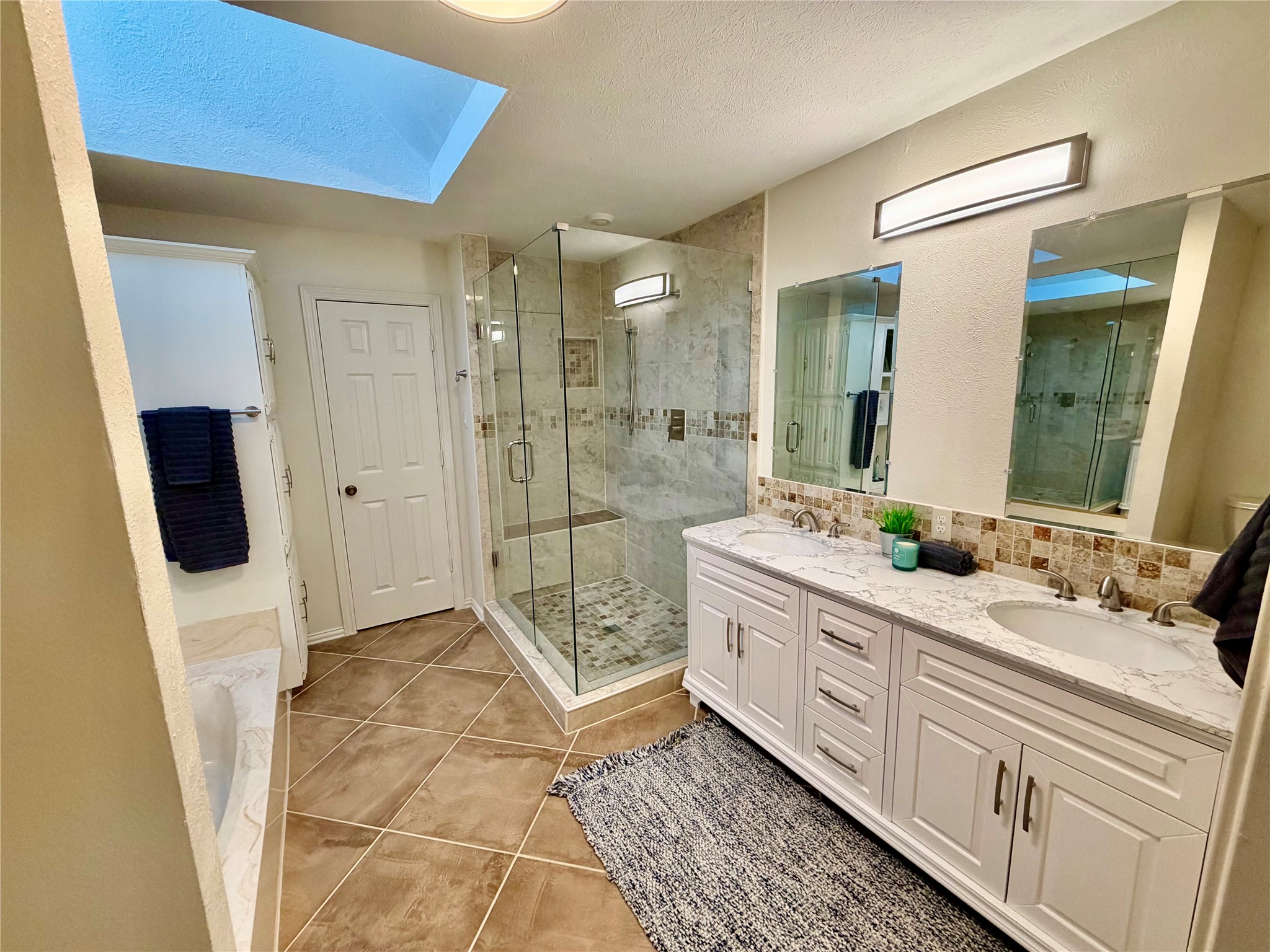 4227 Country Brook Drive Dallas TX 75287