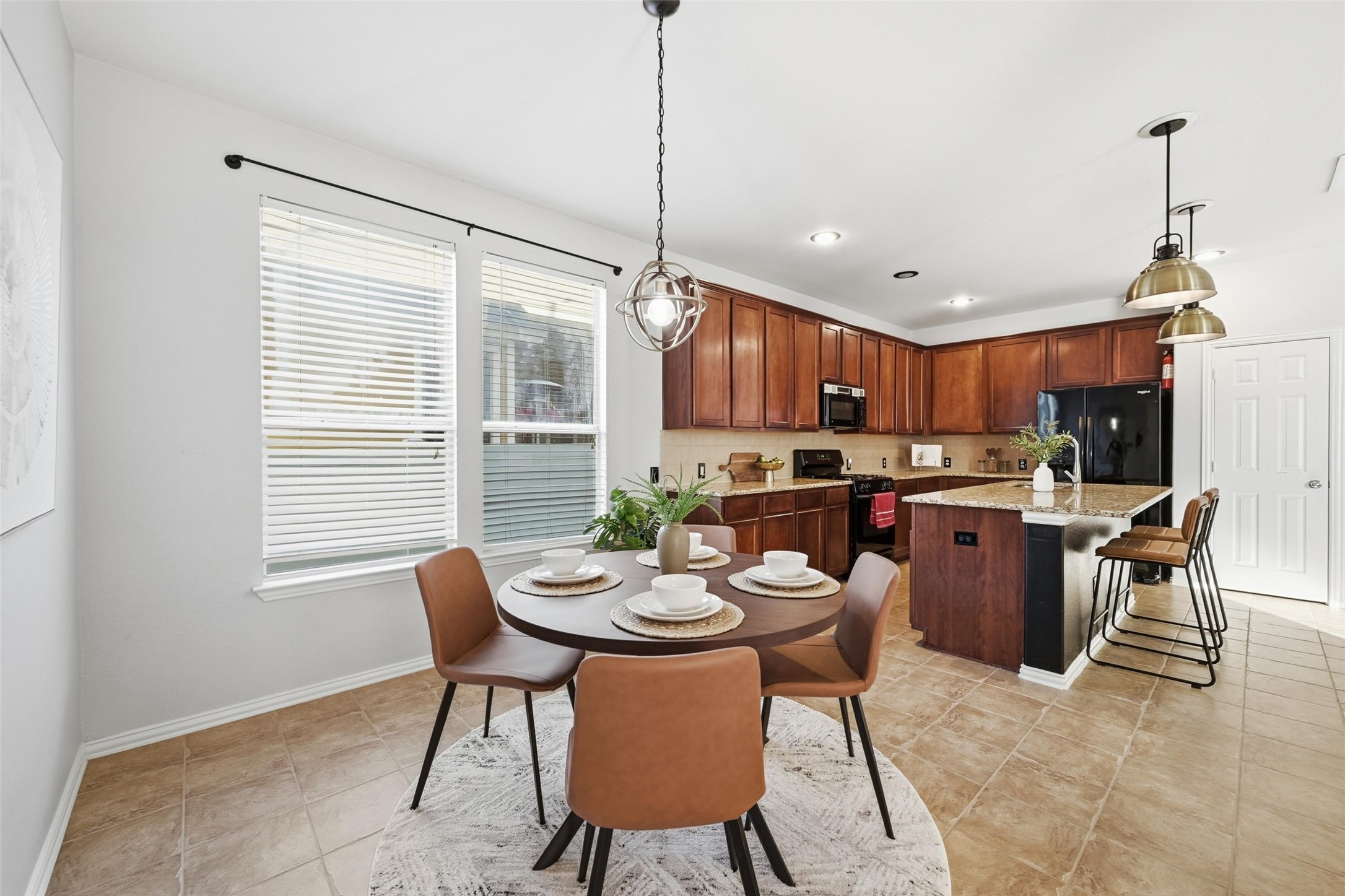 1305 Live Oak Lane Savannah TX 76227