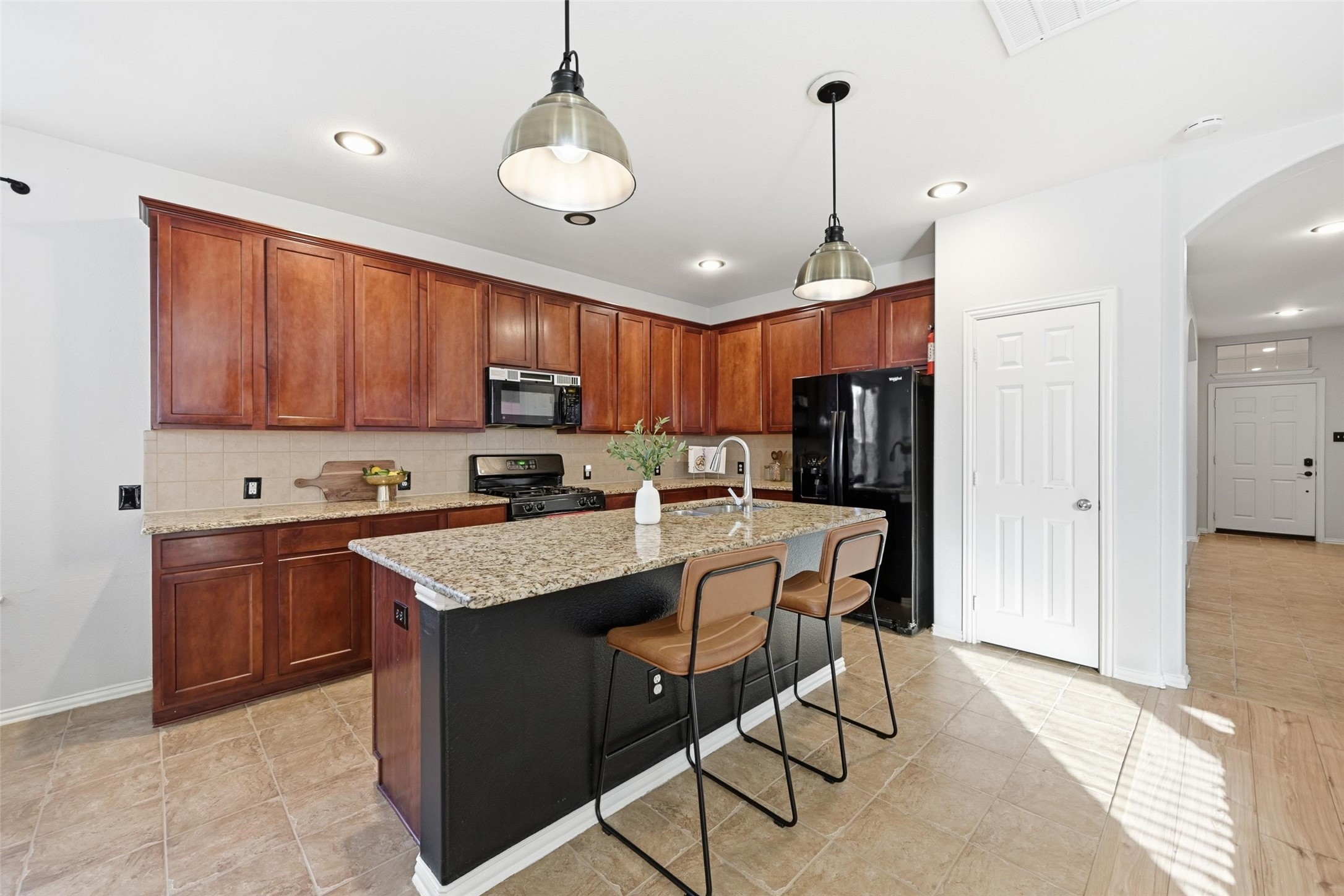 1305 Live Oak Lane Savannah TX 76227