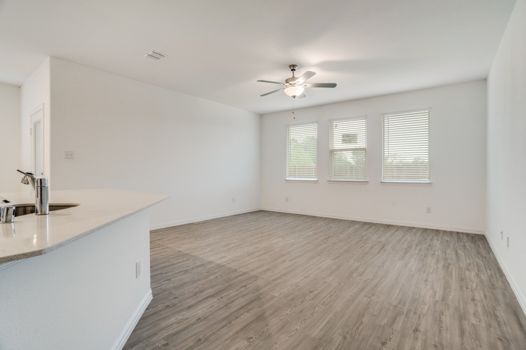 4913 Sagerun Drive Princeton TX 75407