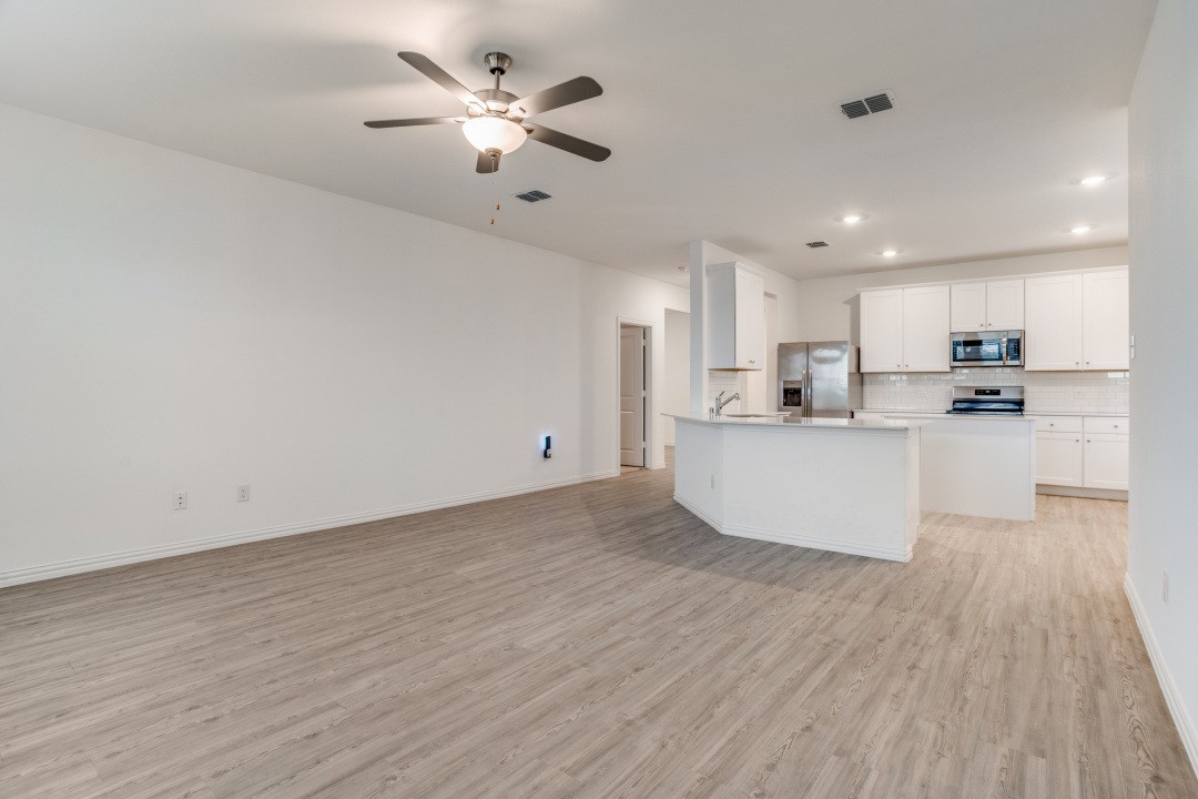 4913 Sagerun Drive Princeton TX 75407