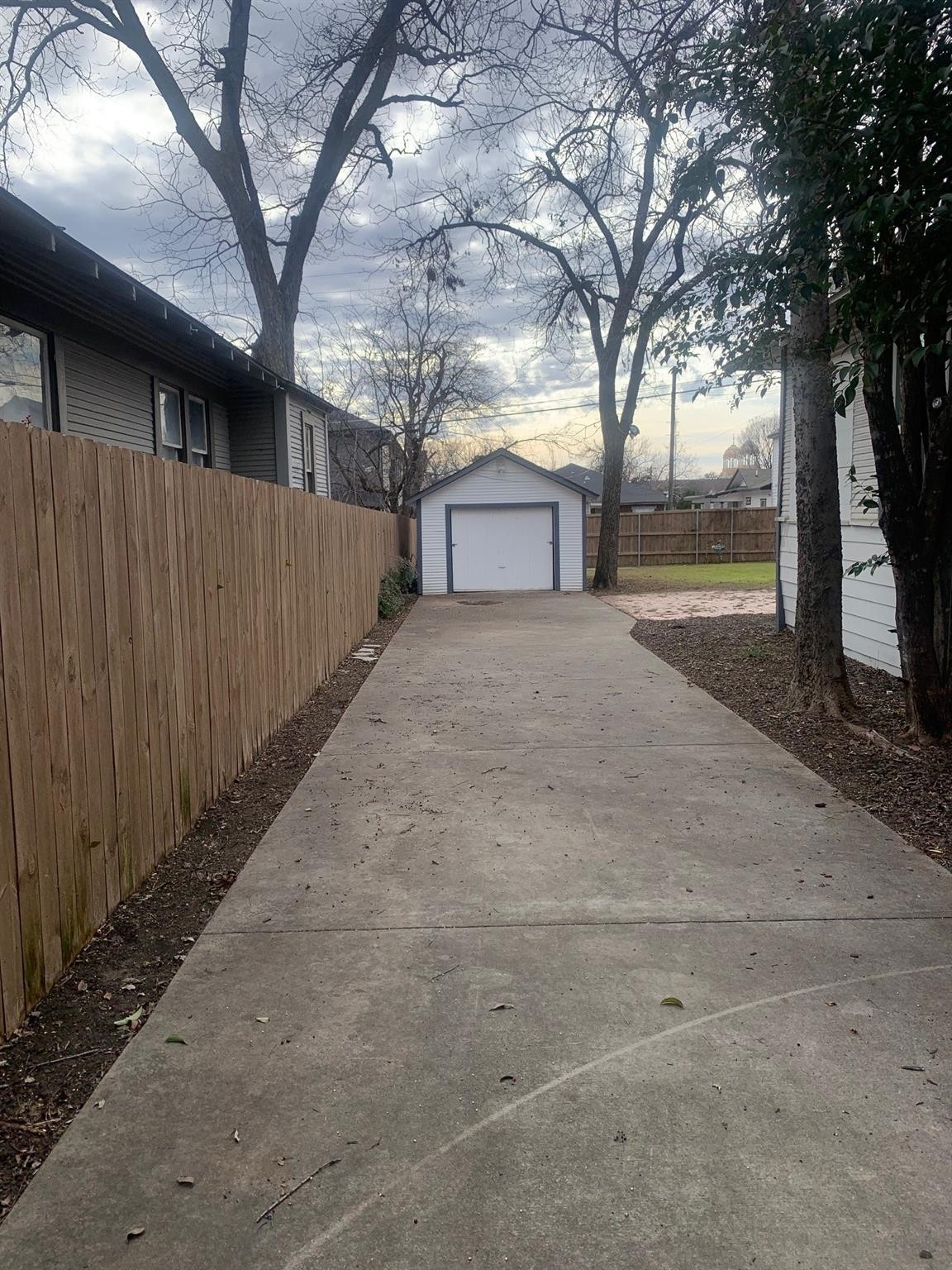 1019 Wayne Street Dallas TX 75223