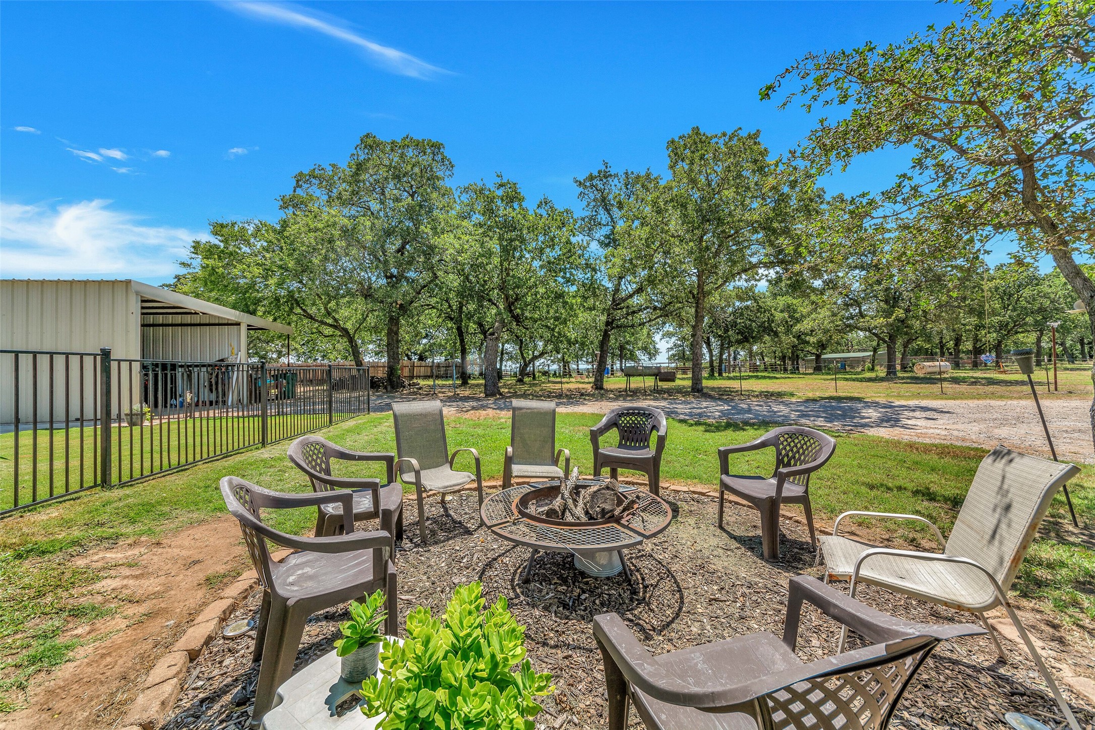 1755 S Fm 1655 Alvord TX 76225