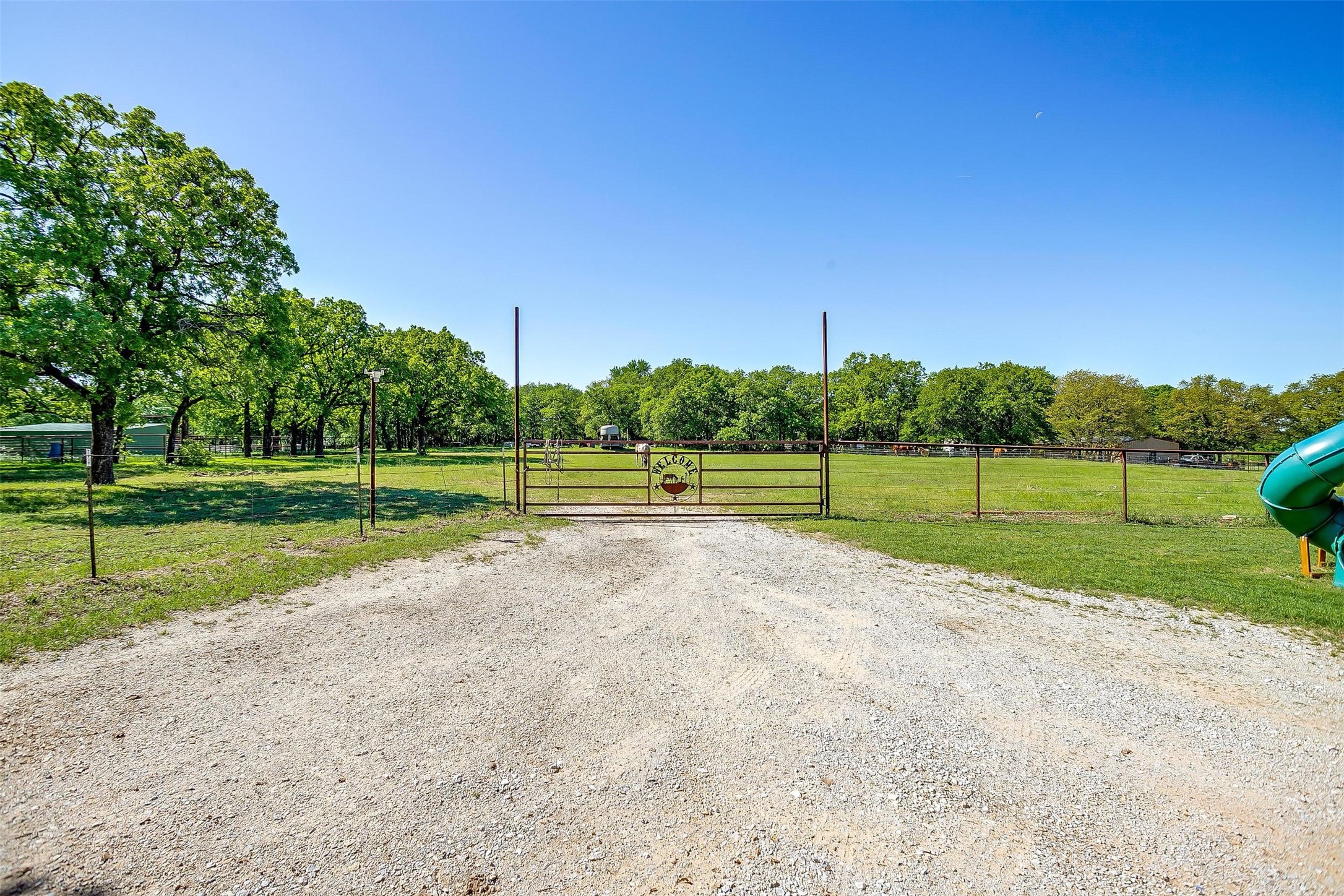 1755 S Fm 1655 Alvord TX 76225