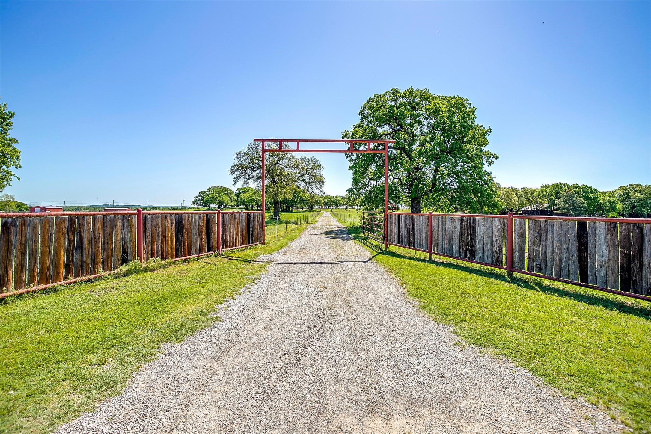 1755 S Fm 1655 Alvord TX 76225