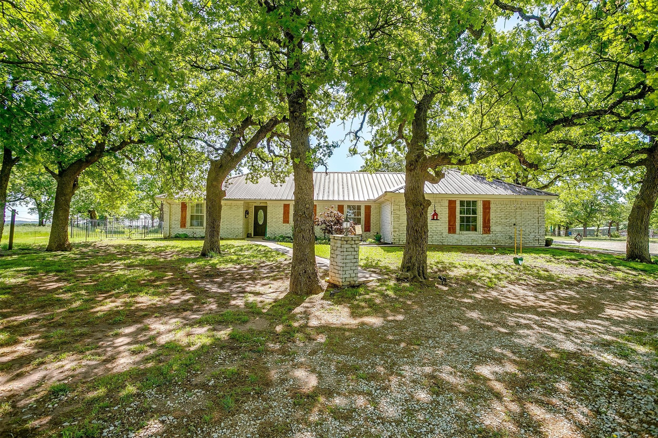 1755 S Fm 1655 Alvord TX 76225