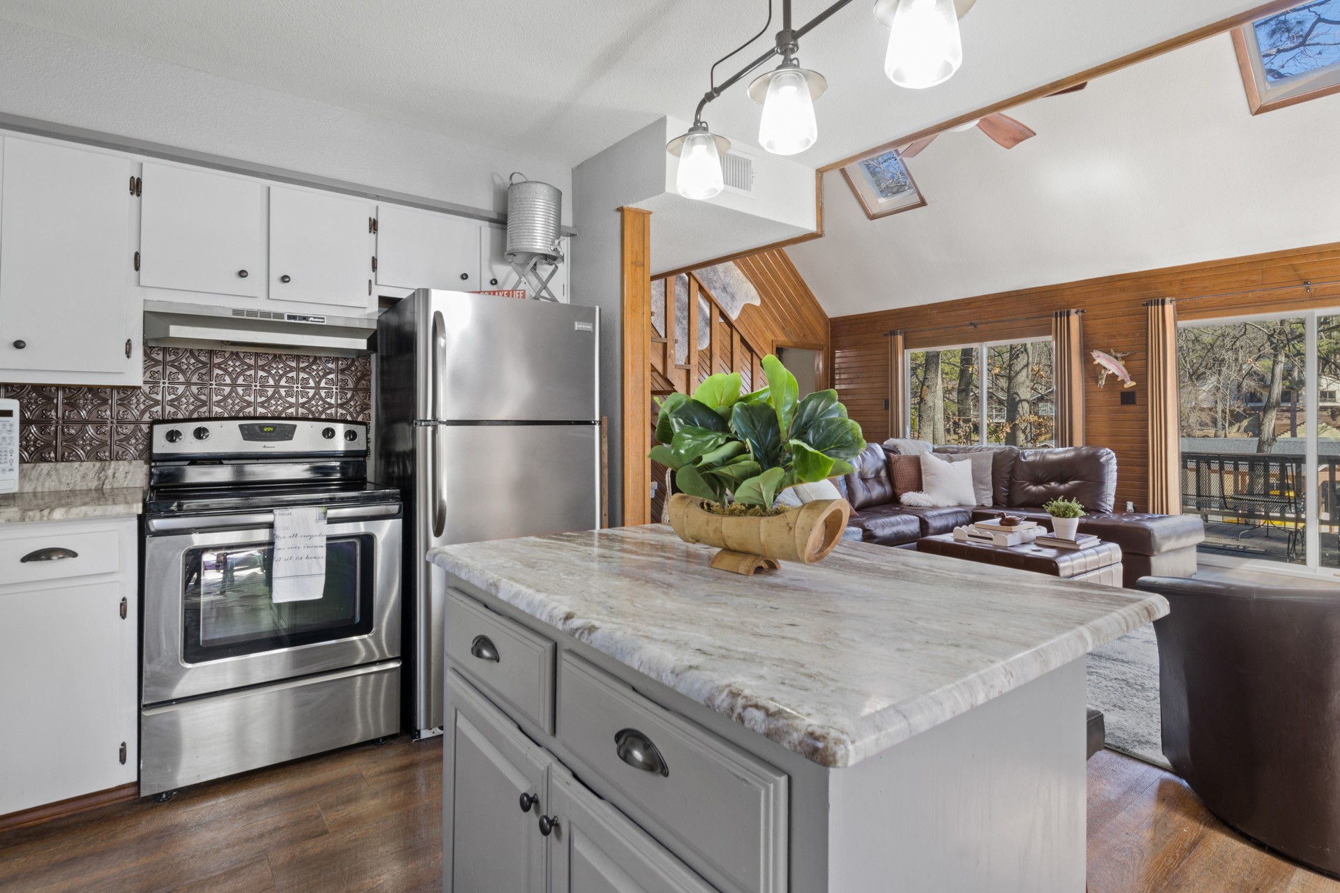 203 King Laurence Scroggins TX 75480