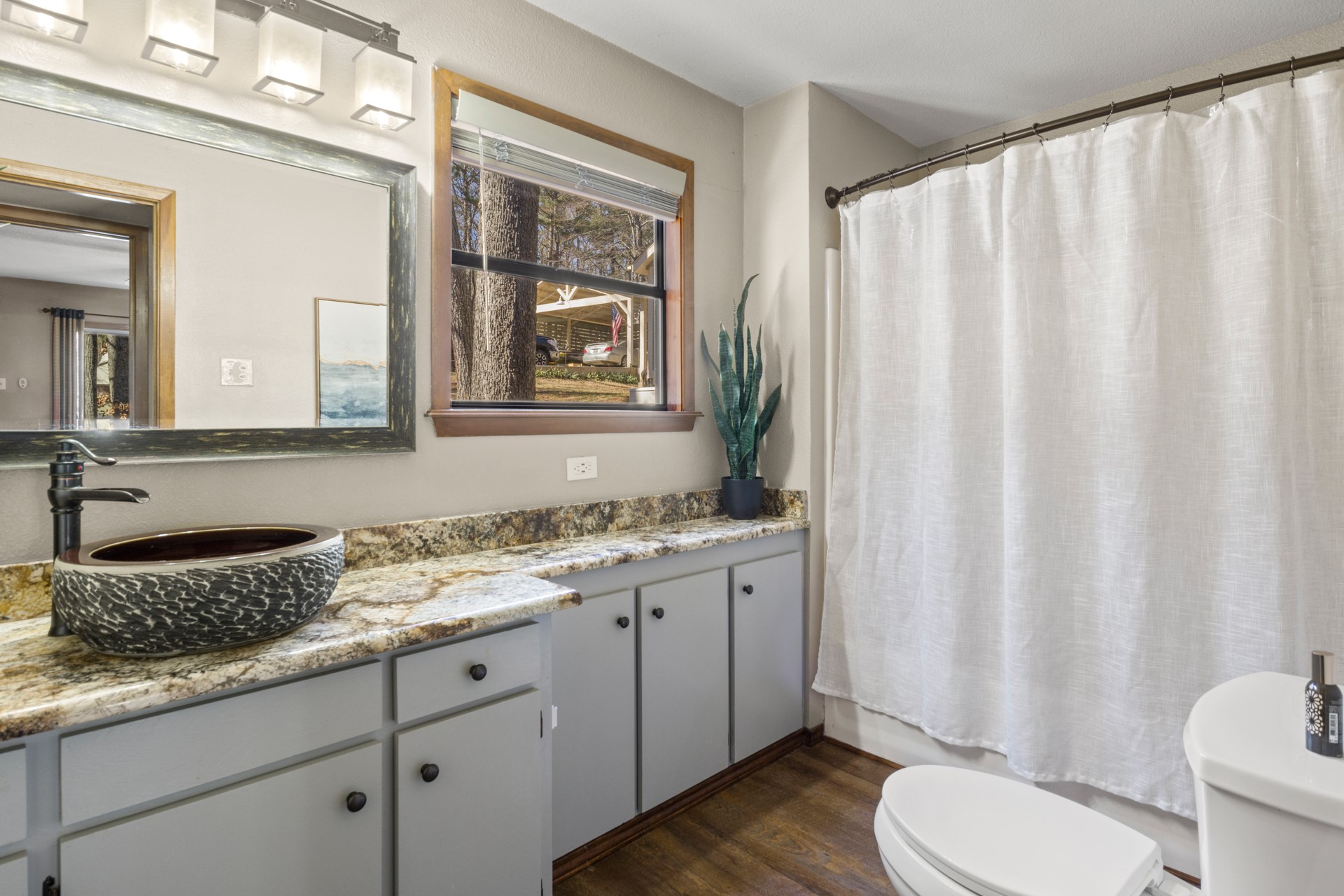 203 King Laurence Scroggins TX 75480