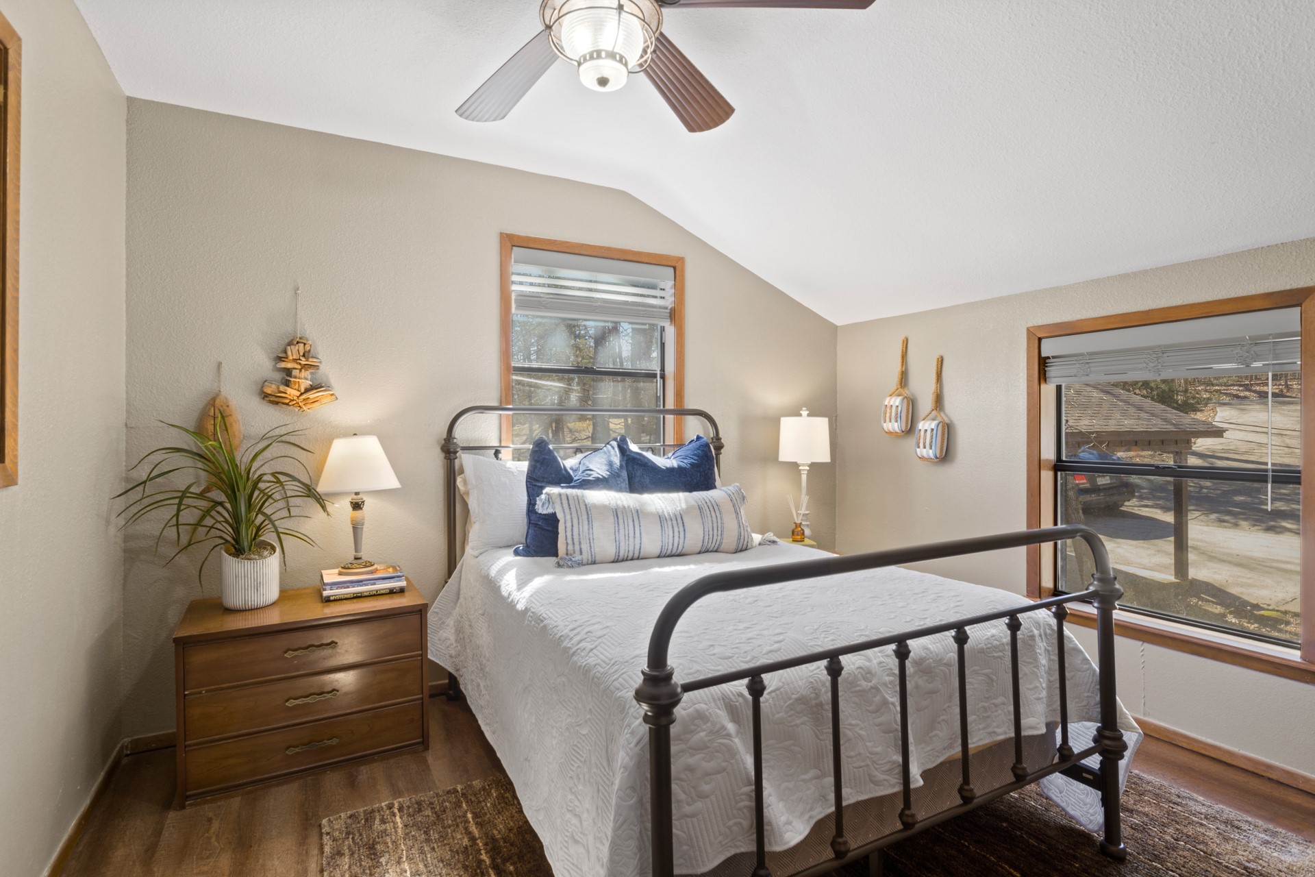 203 King Laurence Scroggins TX 75480