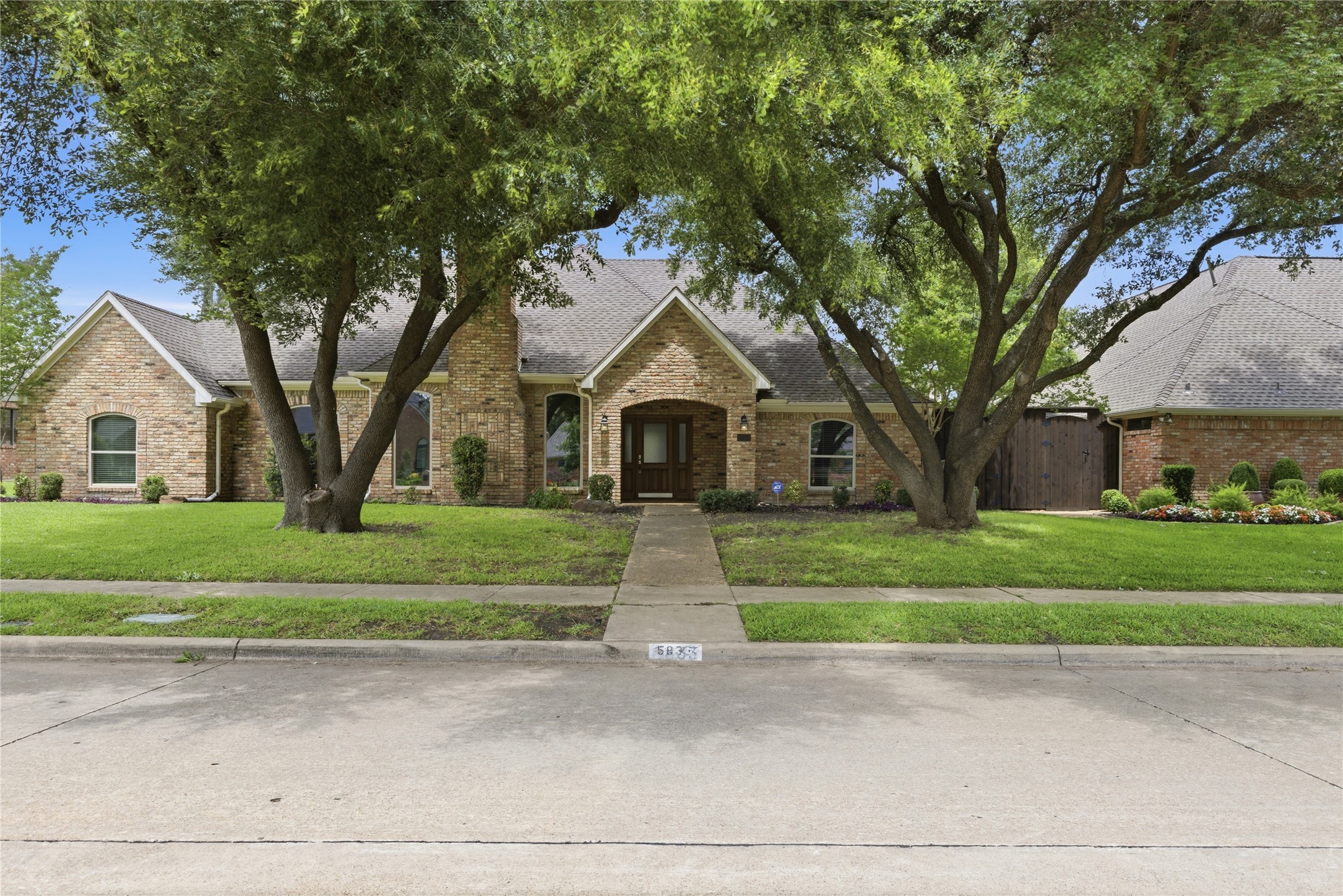 5833 Wavertree Lane Plano TX 75093