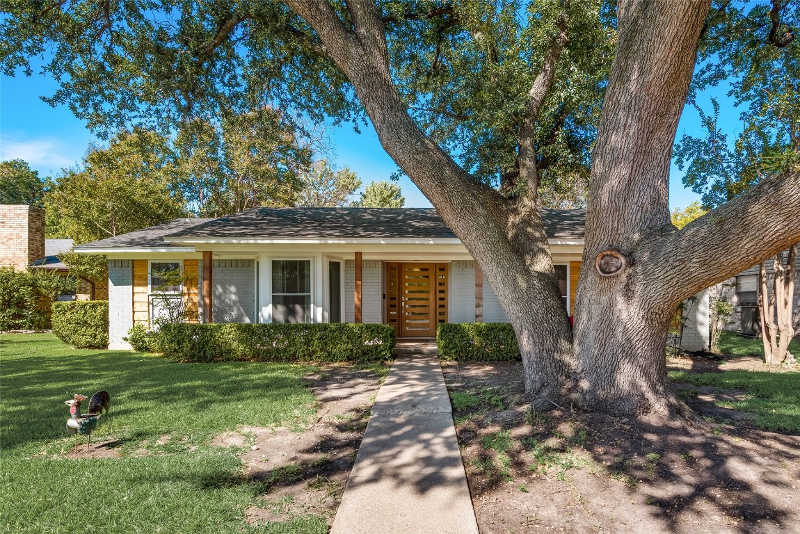 1809 San Antonio Drive Garland TX 75042