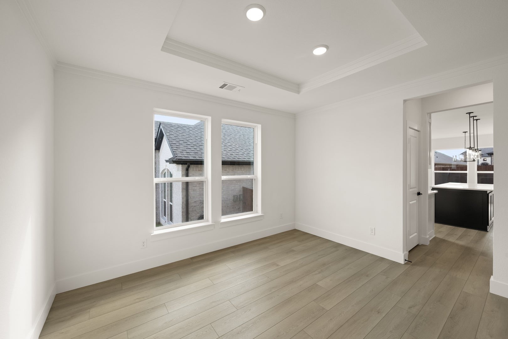 309 Loretta Burleson TX 76028