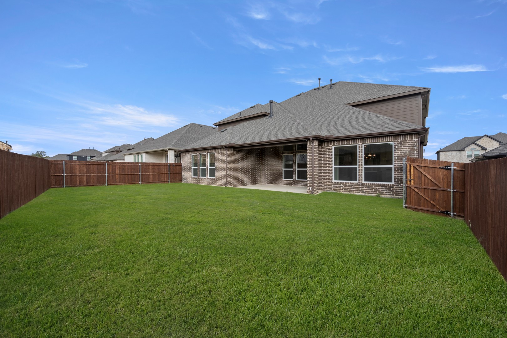 309 Loretta Burleson TX 76028