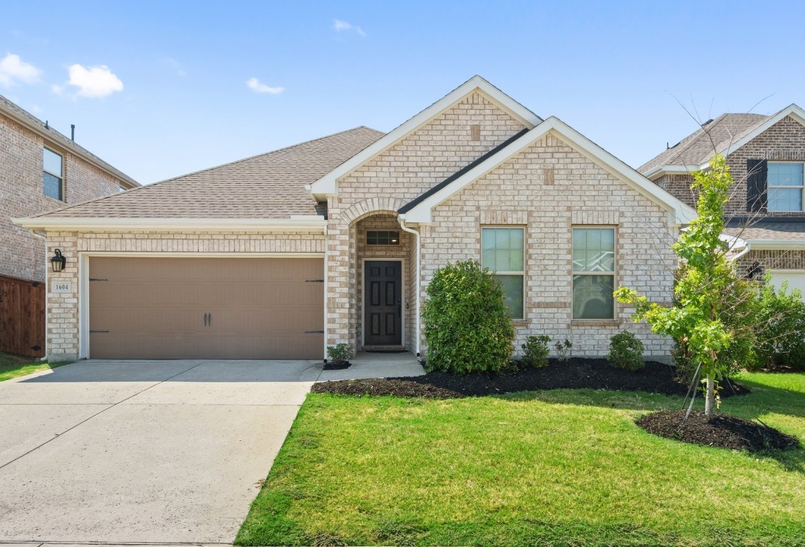 1604 Canter Court Aubrey TX 76227