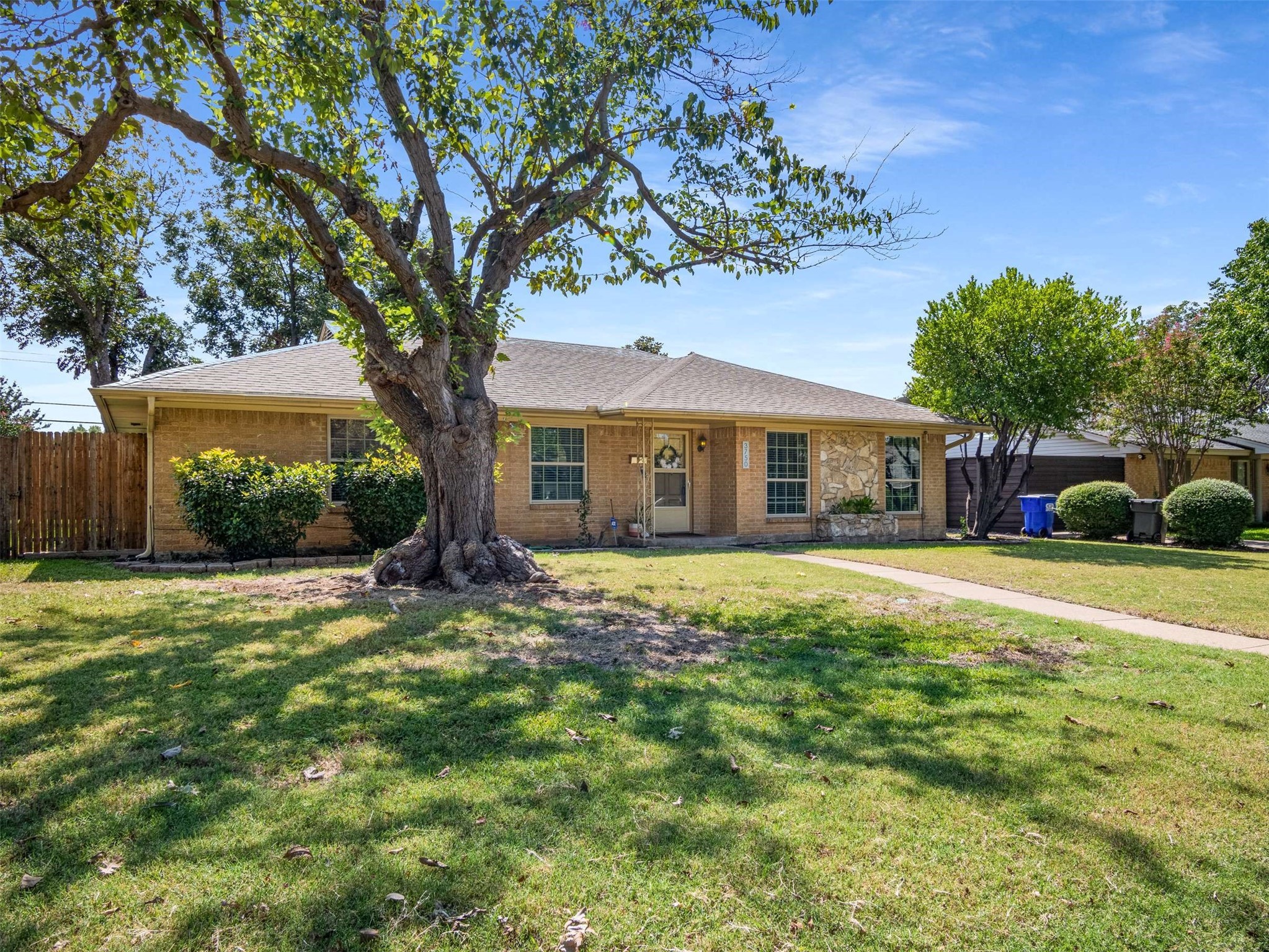 3750 Ridgeoak Way Farmers Branch TX 75244