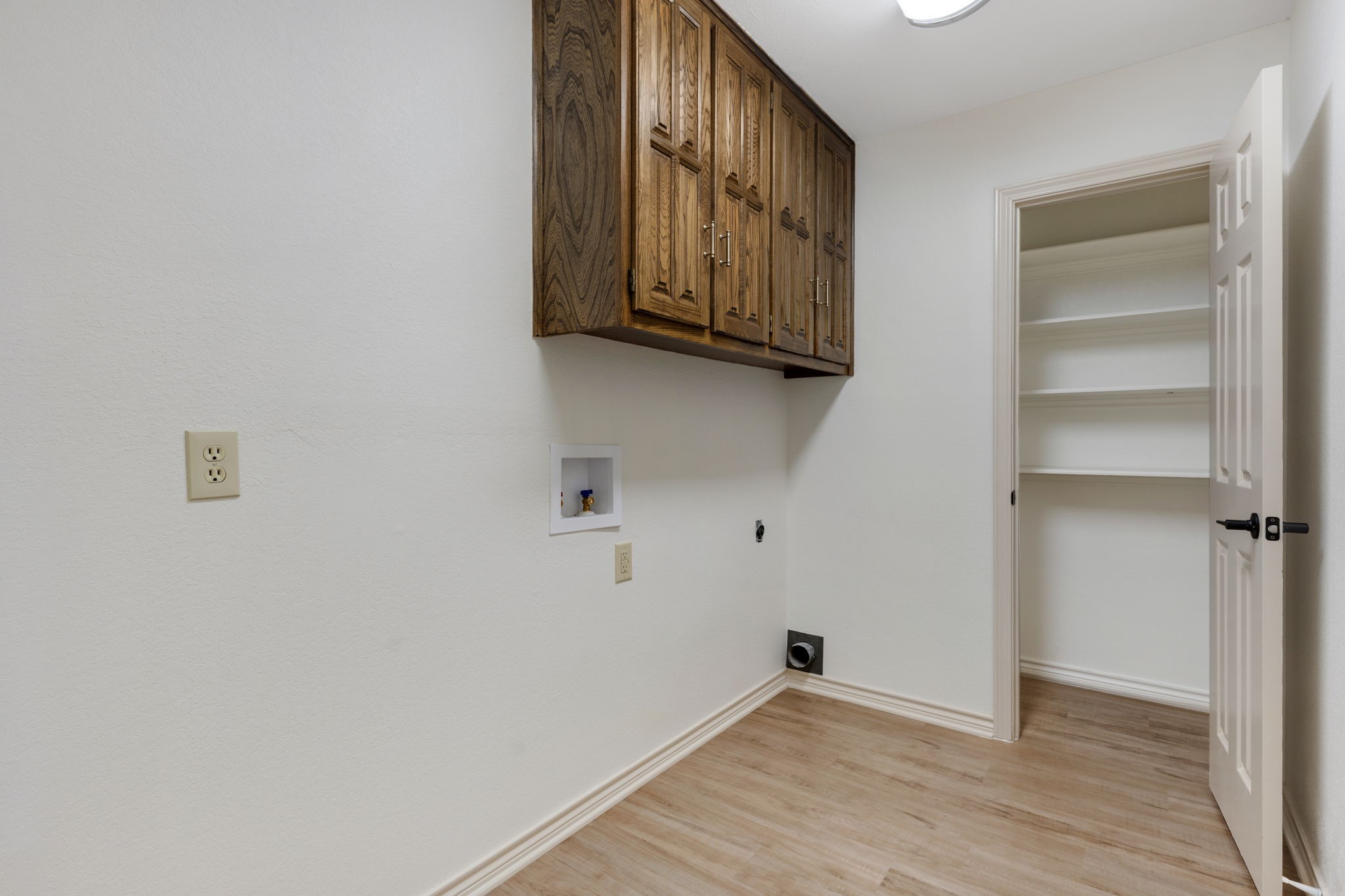 1412 Wagonwheel Court Irving TX 75061