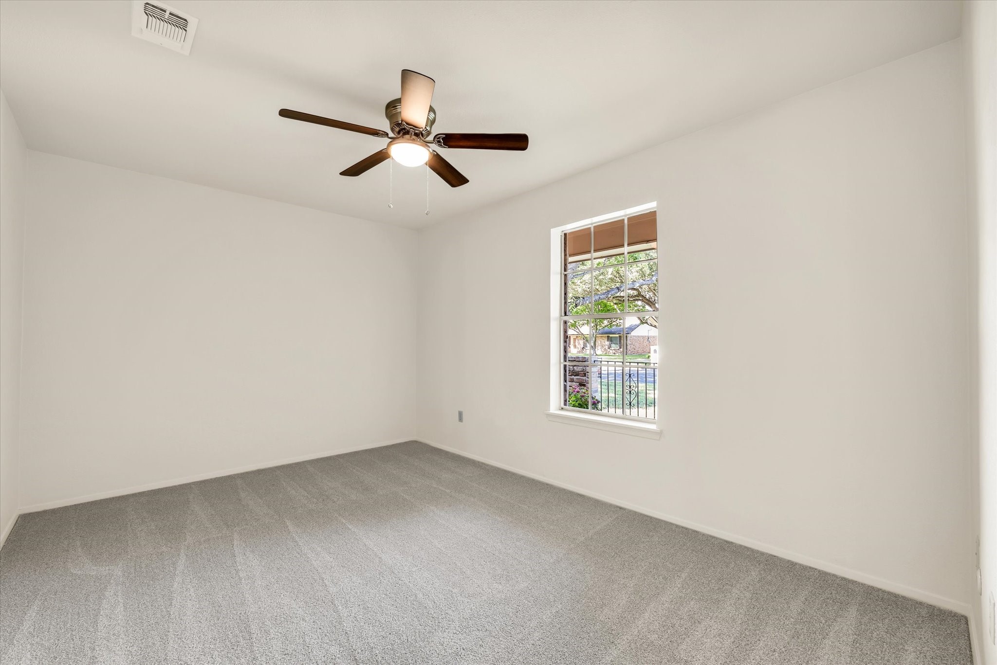 141 Travis Lane Hewitt TX 76643