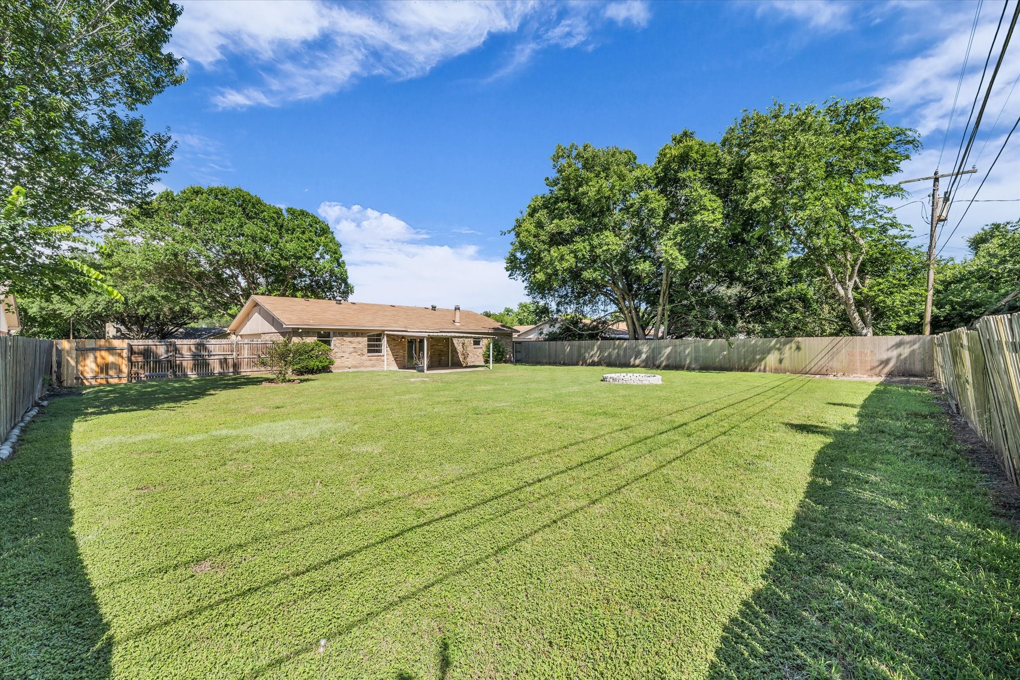 141 Travis Lane Hewitt TX 76643