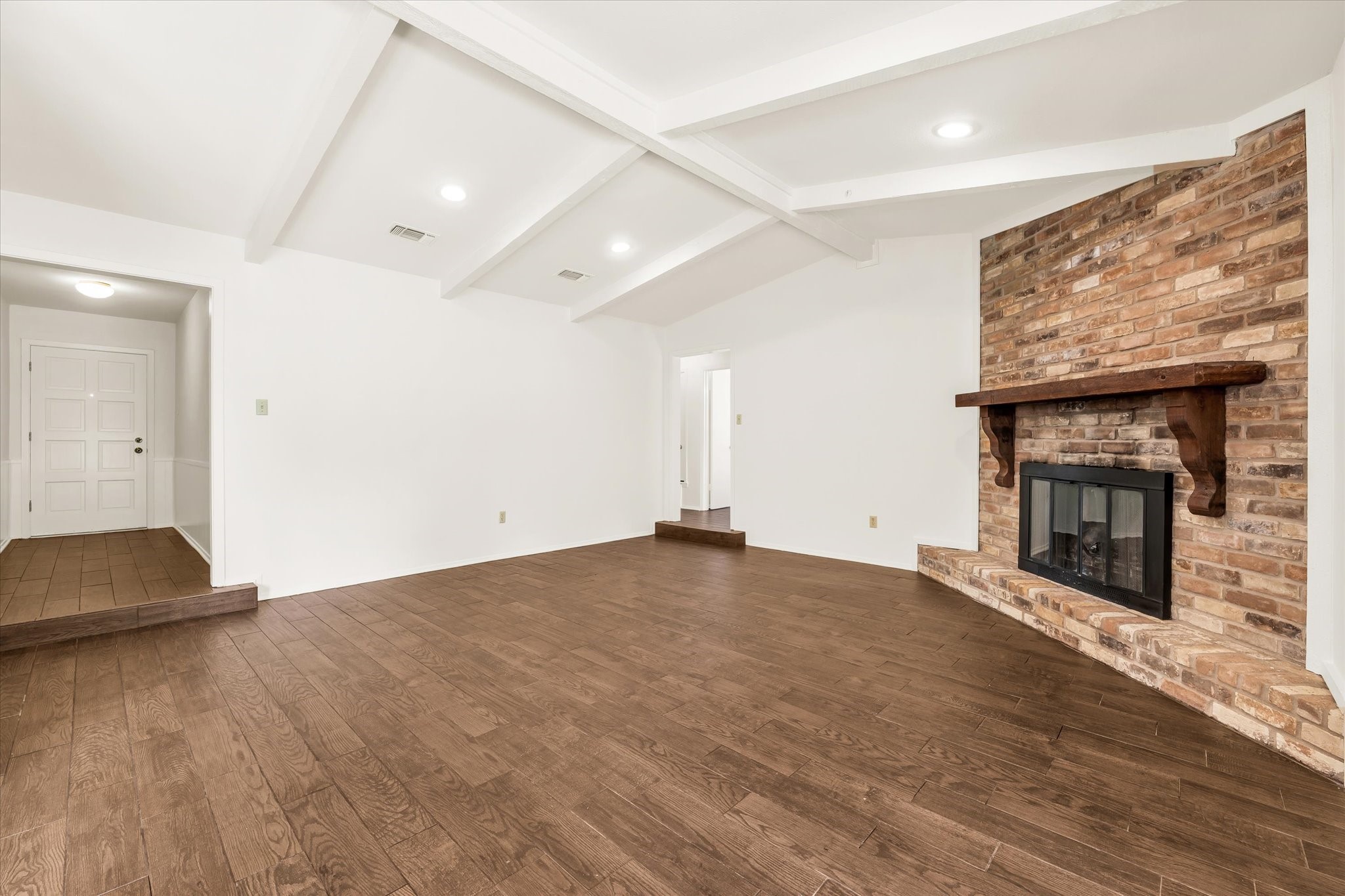 141 Travis Lane Hewitt TX 76643