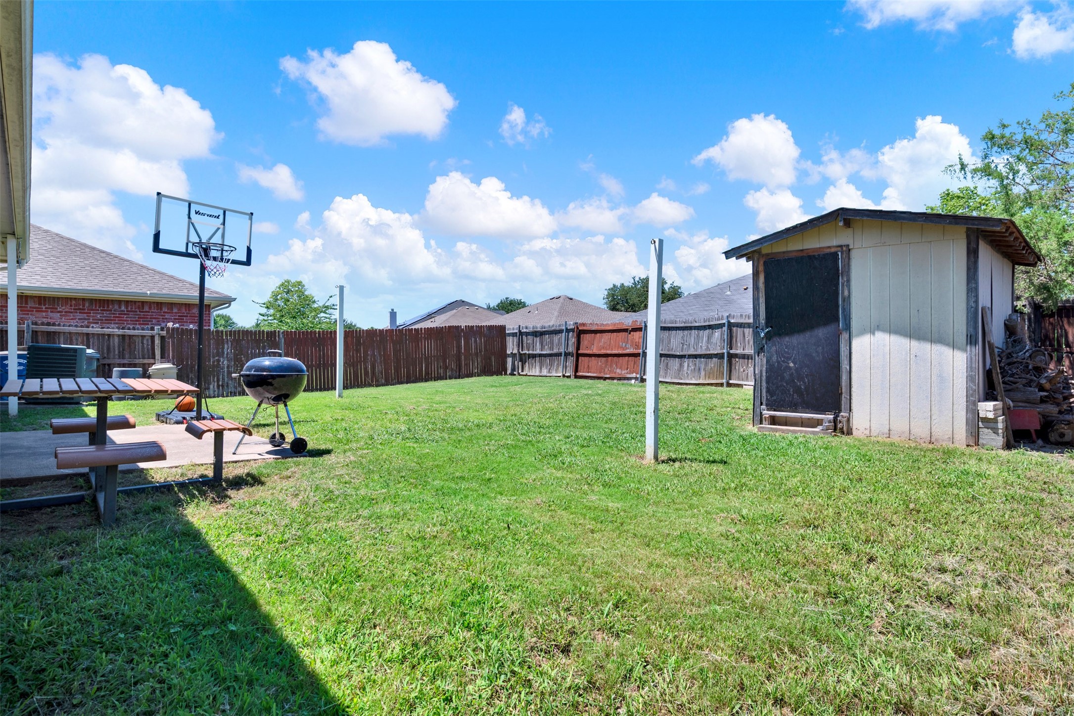 5722 Firethorn Drive Dallas TX 75249