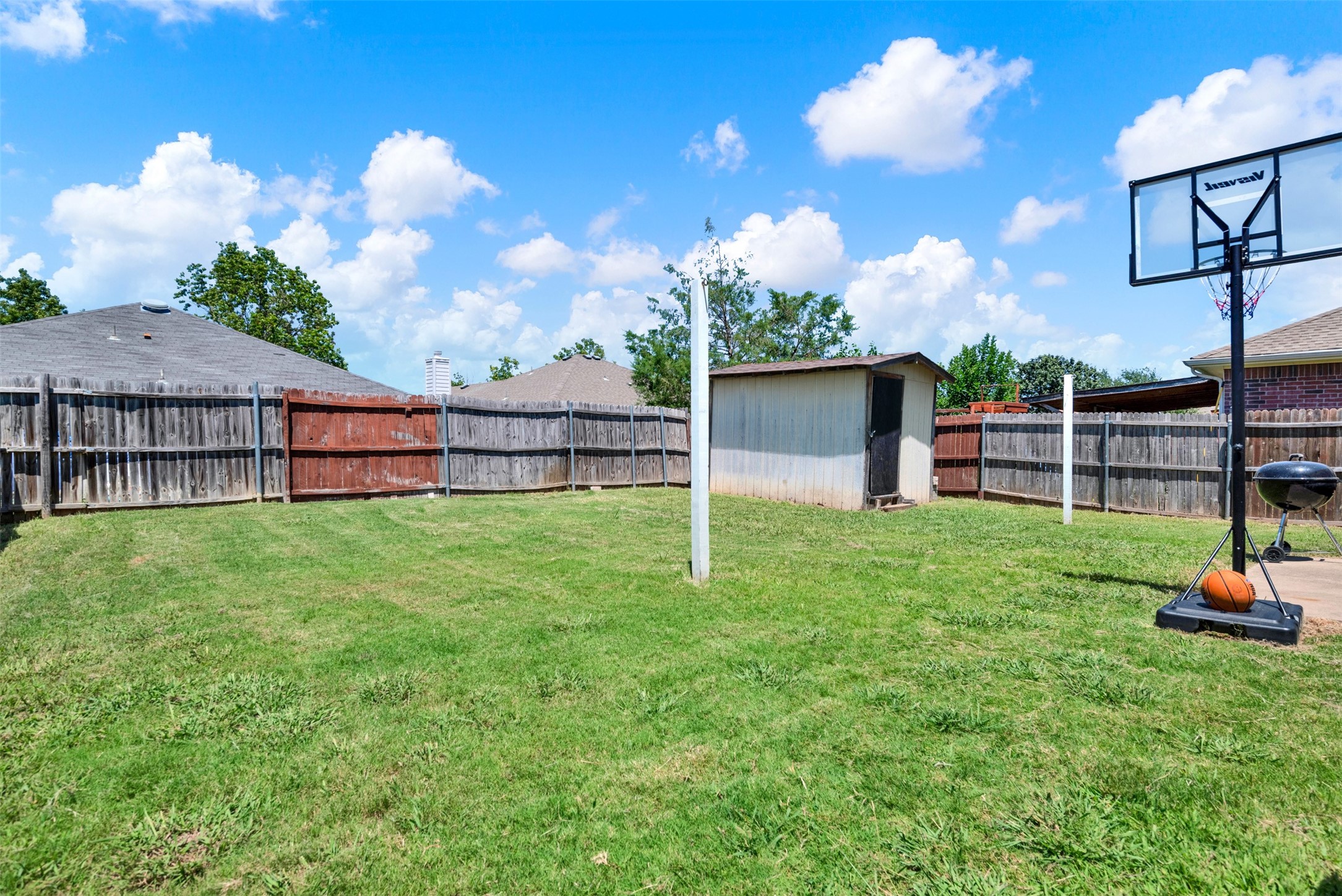 5722 Firethorn Drive Dallas TX 75249