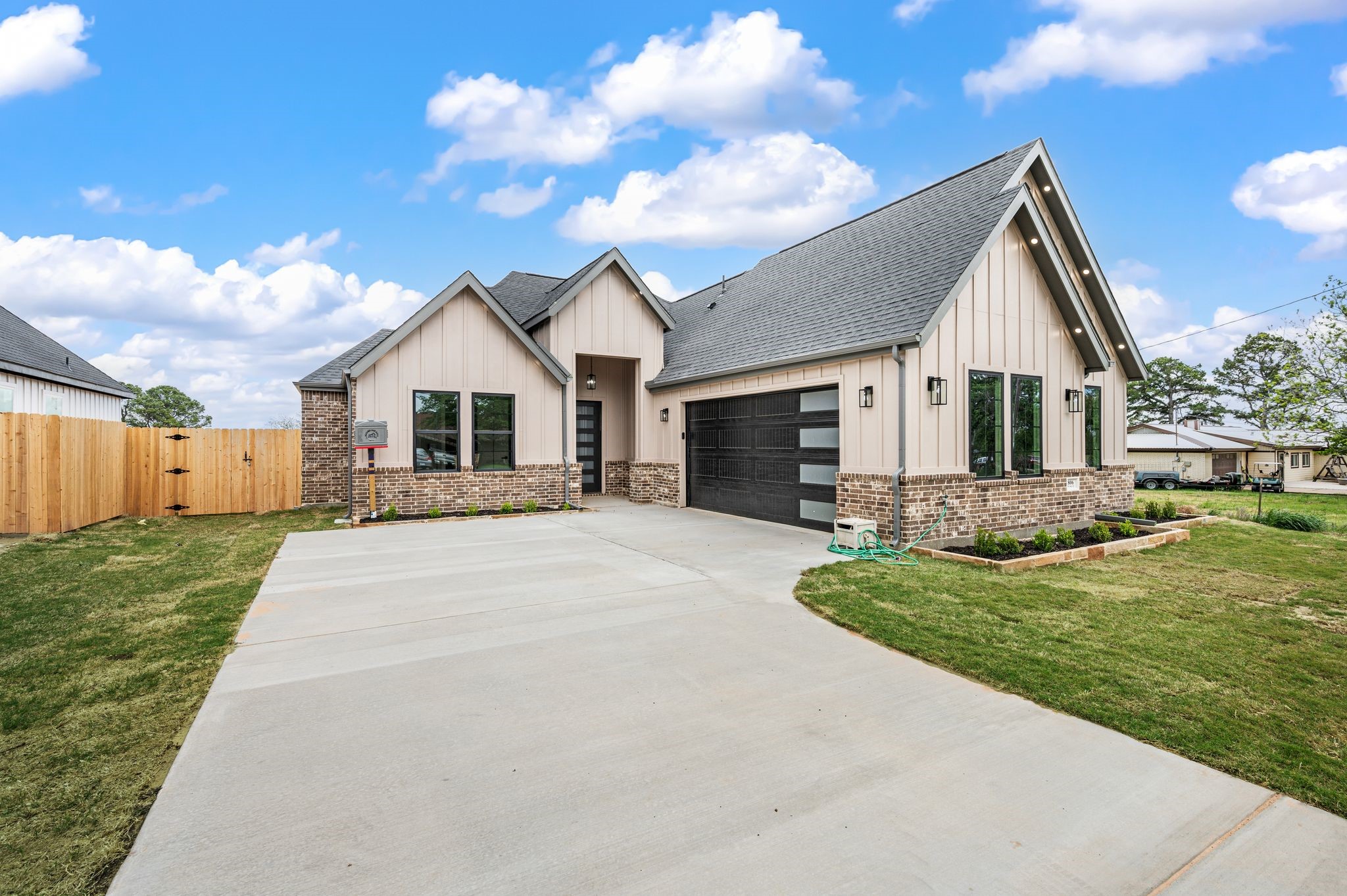 806 N Avenue E Springtown TX 76082