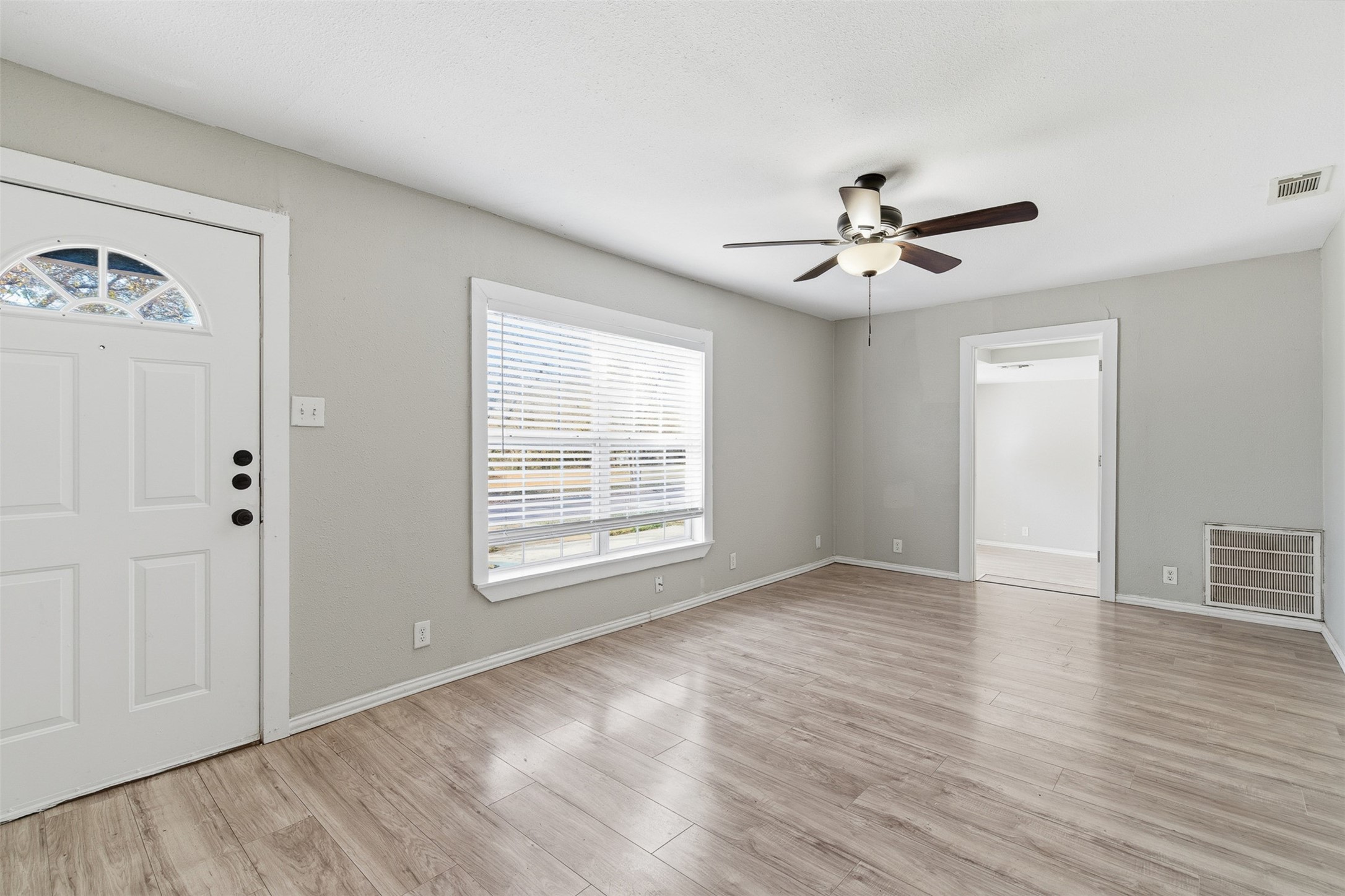 405 N Carr Avenue Sherman TX 75090