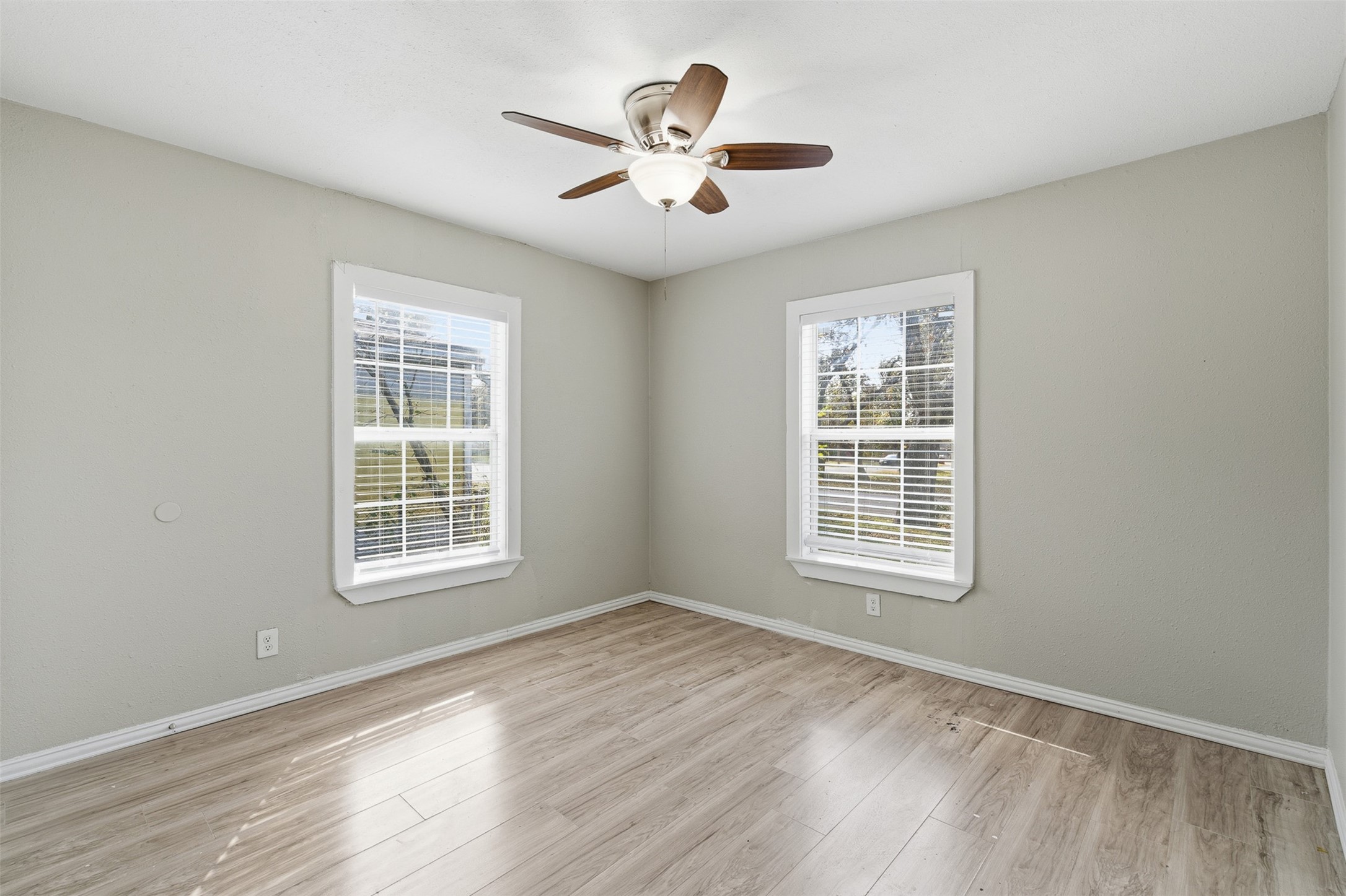 405 N Carr Avenue Sherman TX 75090