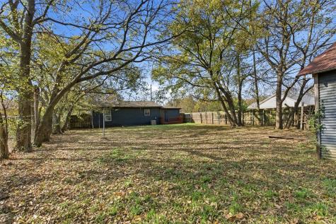 405 N Carr Avenue Sherman TX 75090