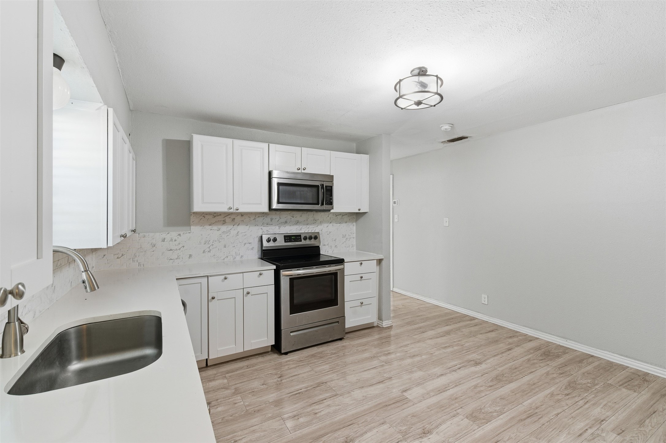 405 N Carr Avenue Sherman TX 75090