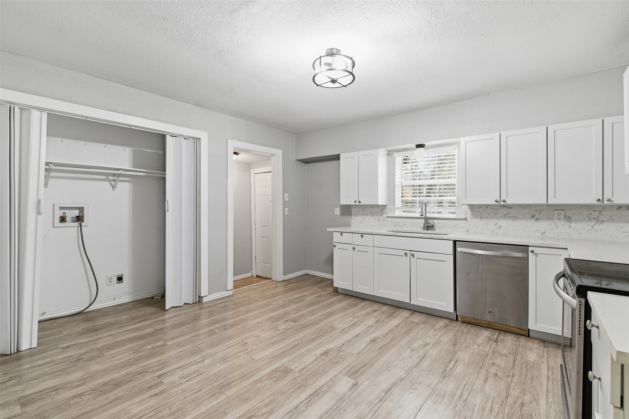 405 N Carr Avenue Sherman TX 75090