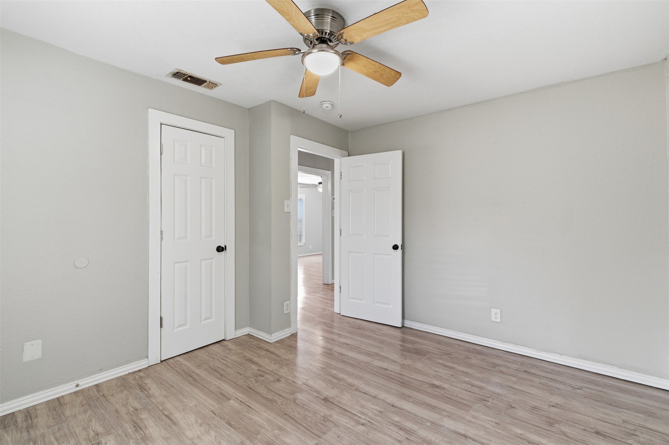 405 N Carr Avenue Sherman TX 75090